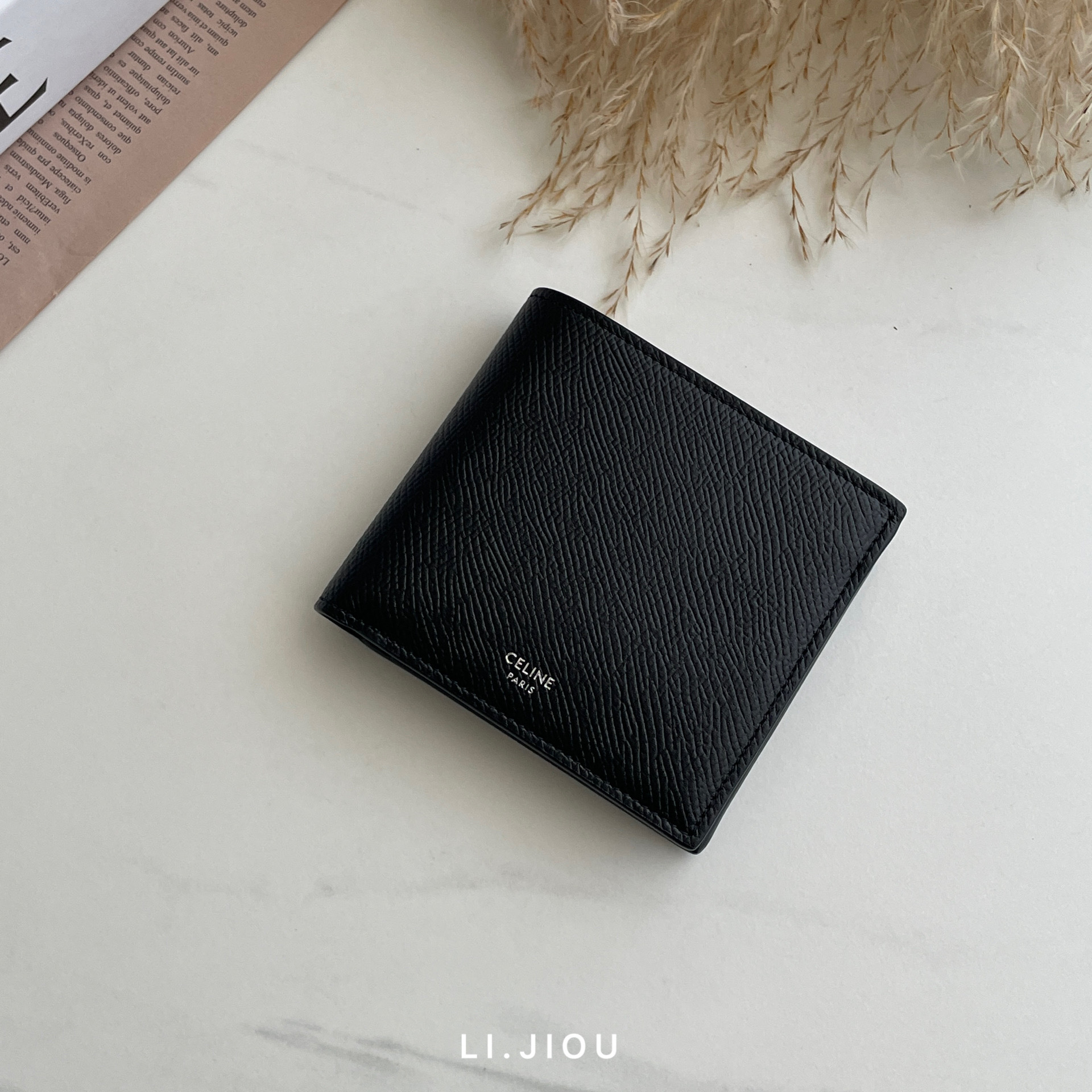 Celine 素面牛皮對折短夾 零錢袋款