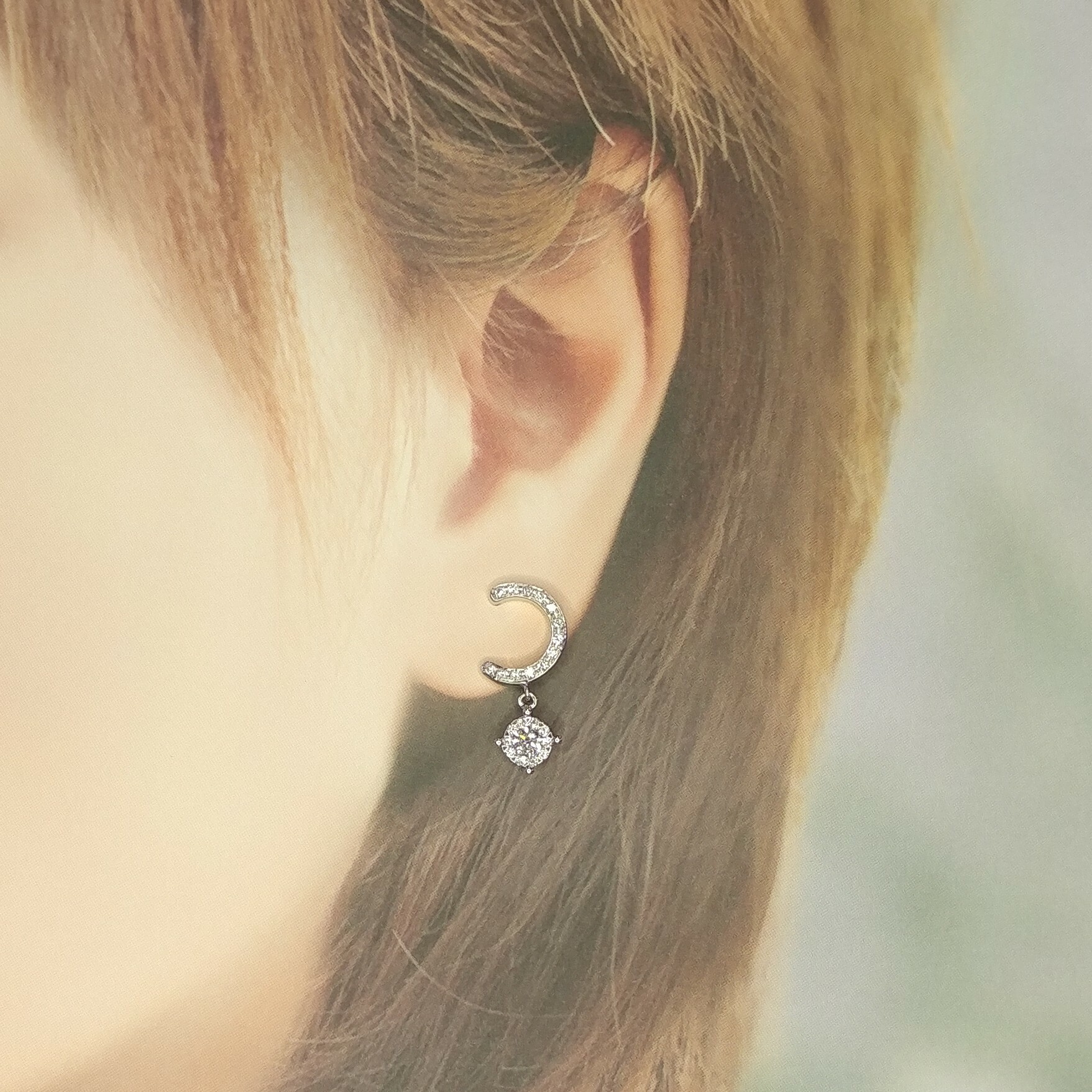 18K White Gold 0.77ct Diamond Drop Earrings