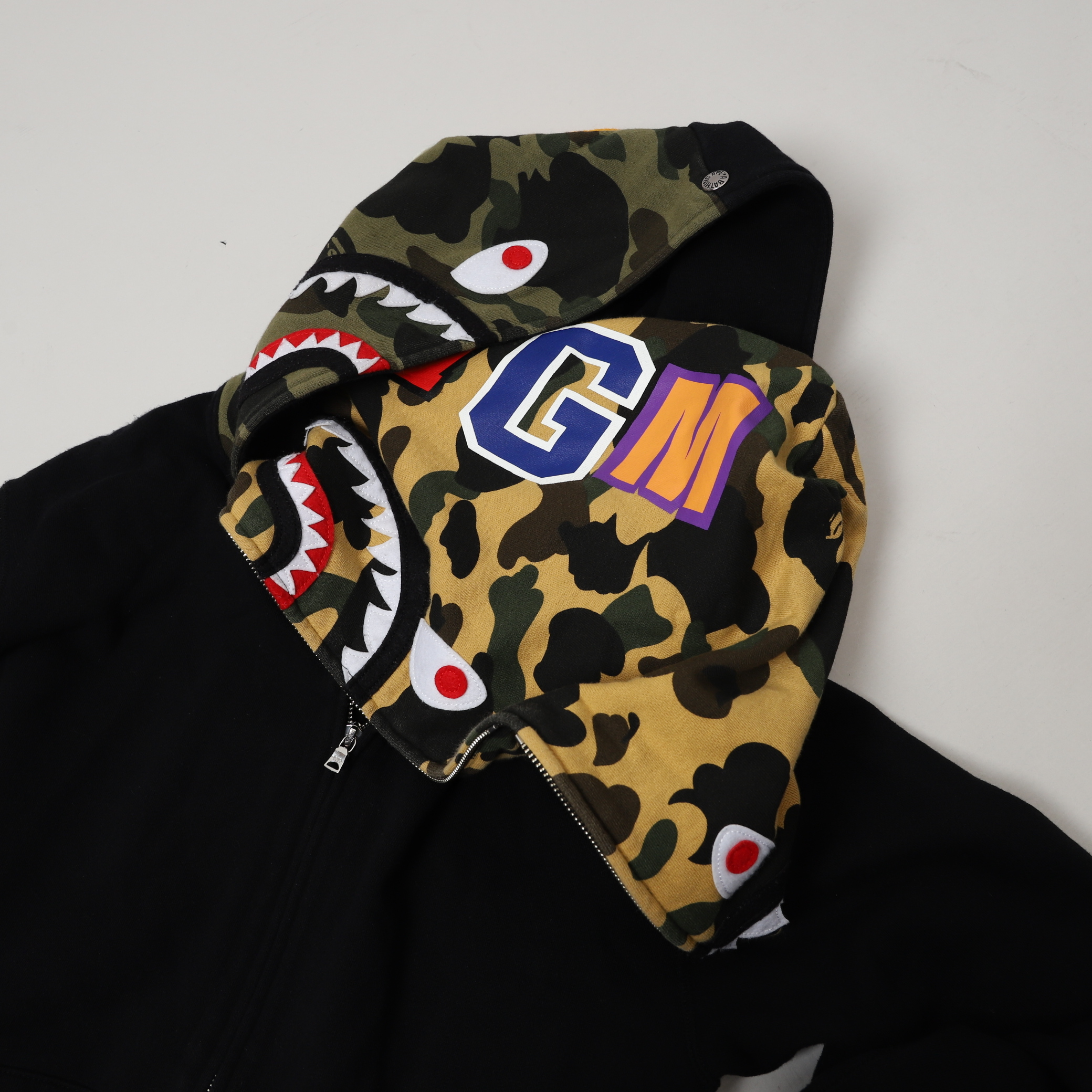 A BATHING APE® DETACHABLE SHARK FULL ZIP HOODIE MENS