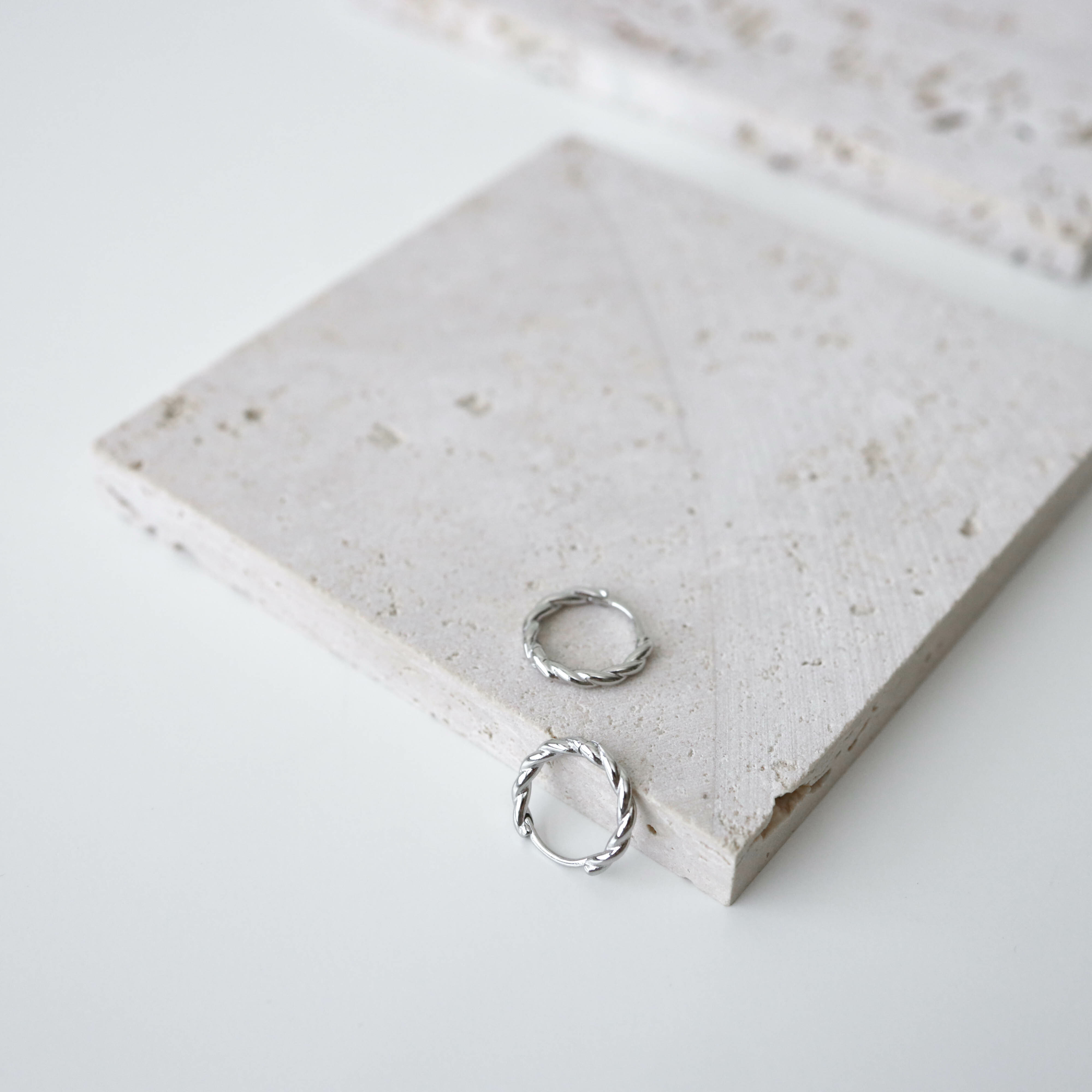 925純銀麻花耳圈