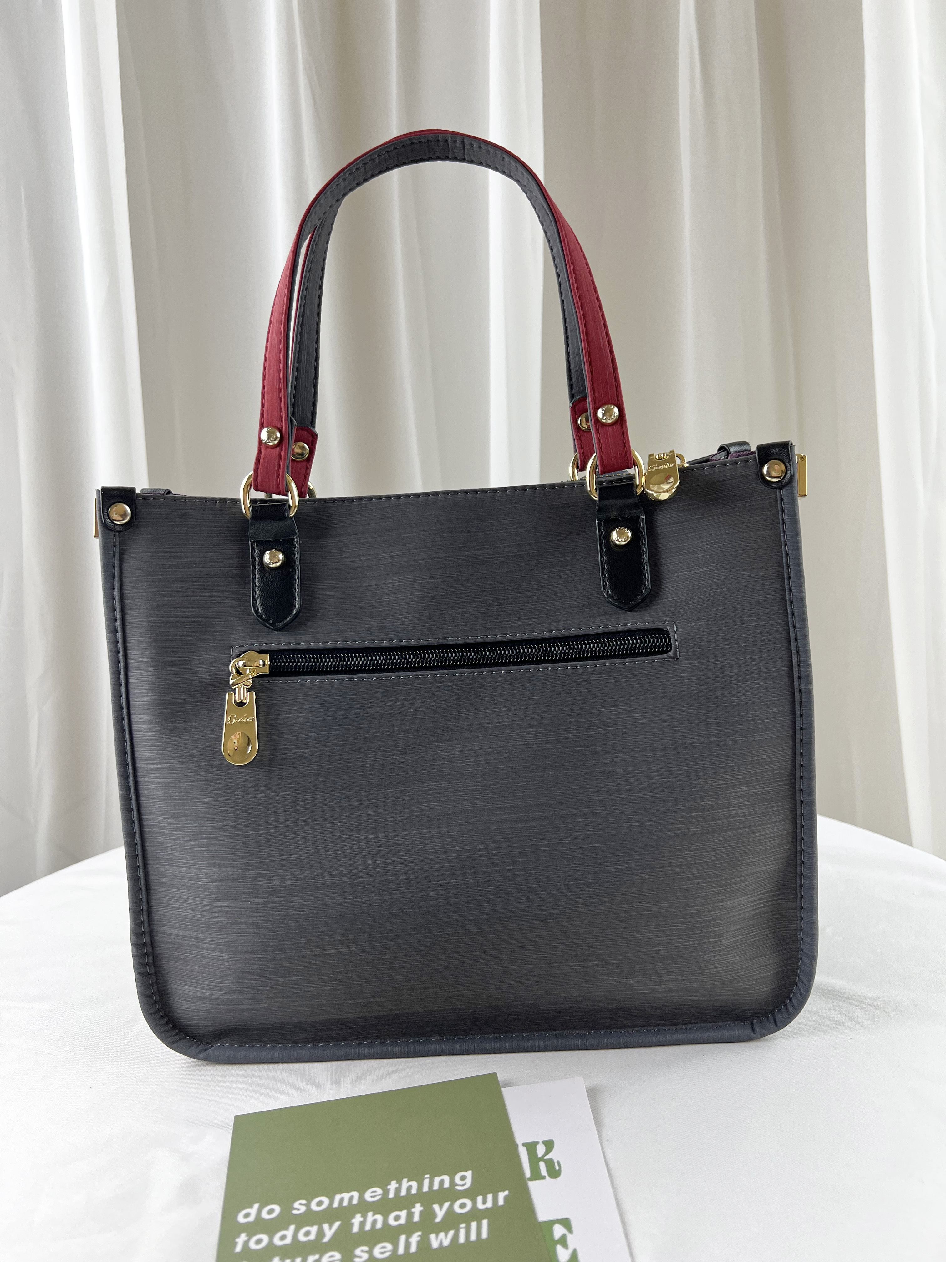 GOODS 紅灰拼色 防潑水手提包 / 側背包  附酒精保護套+酒精瓶  #2821