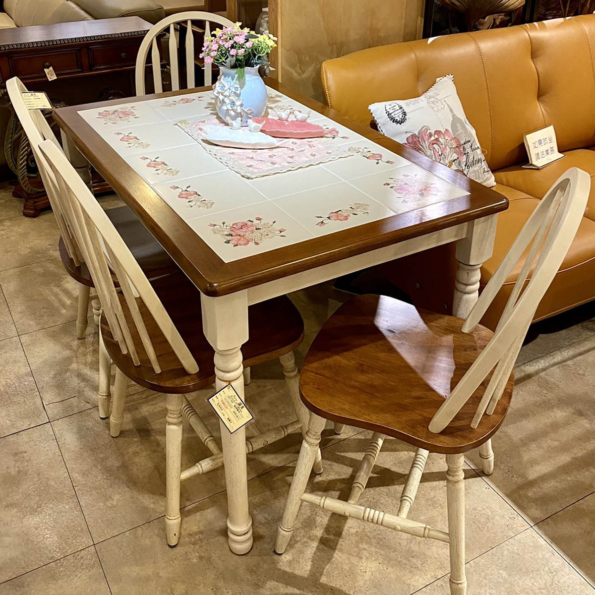 【CRV磁磚】牡丹磁磚餐桌-113.5cm