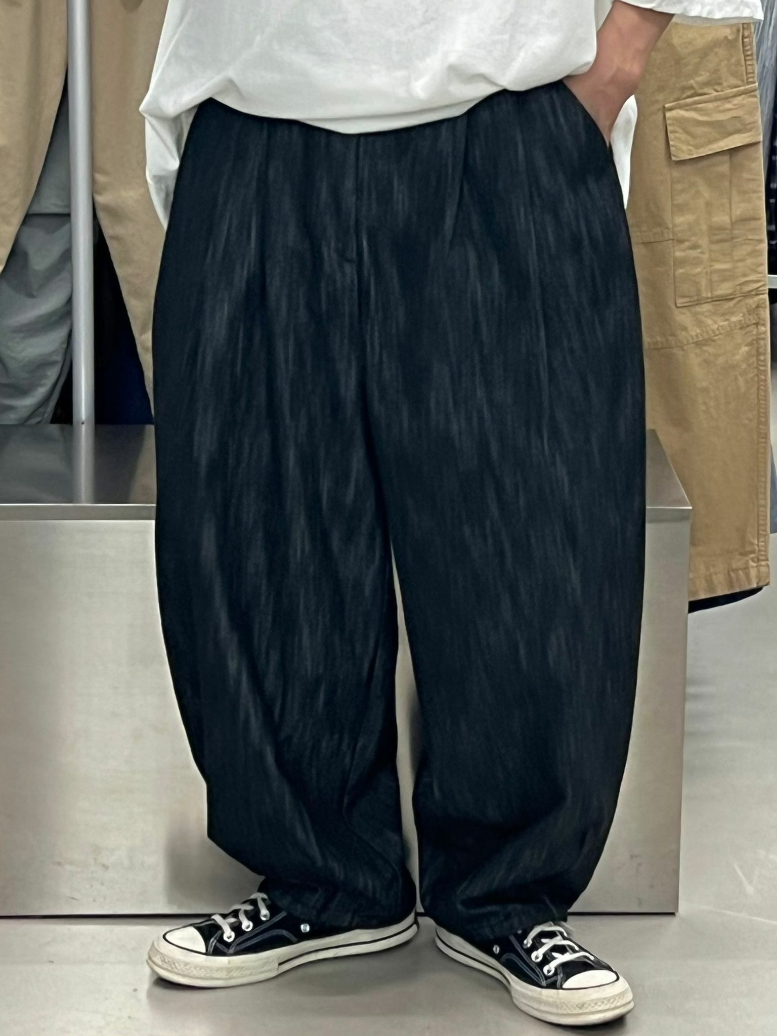 暗紋鬆身牛仔褲 P2053