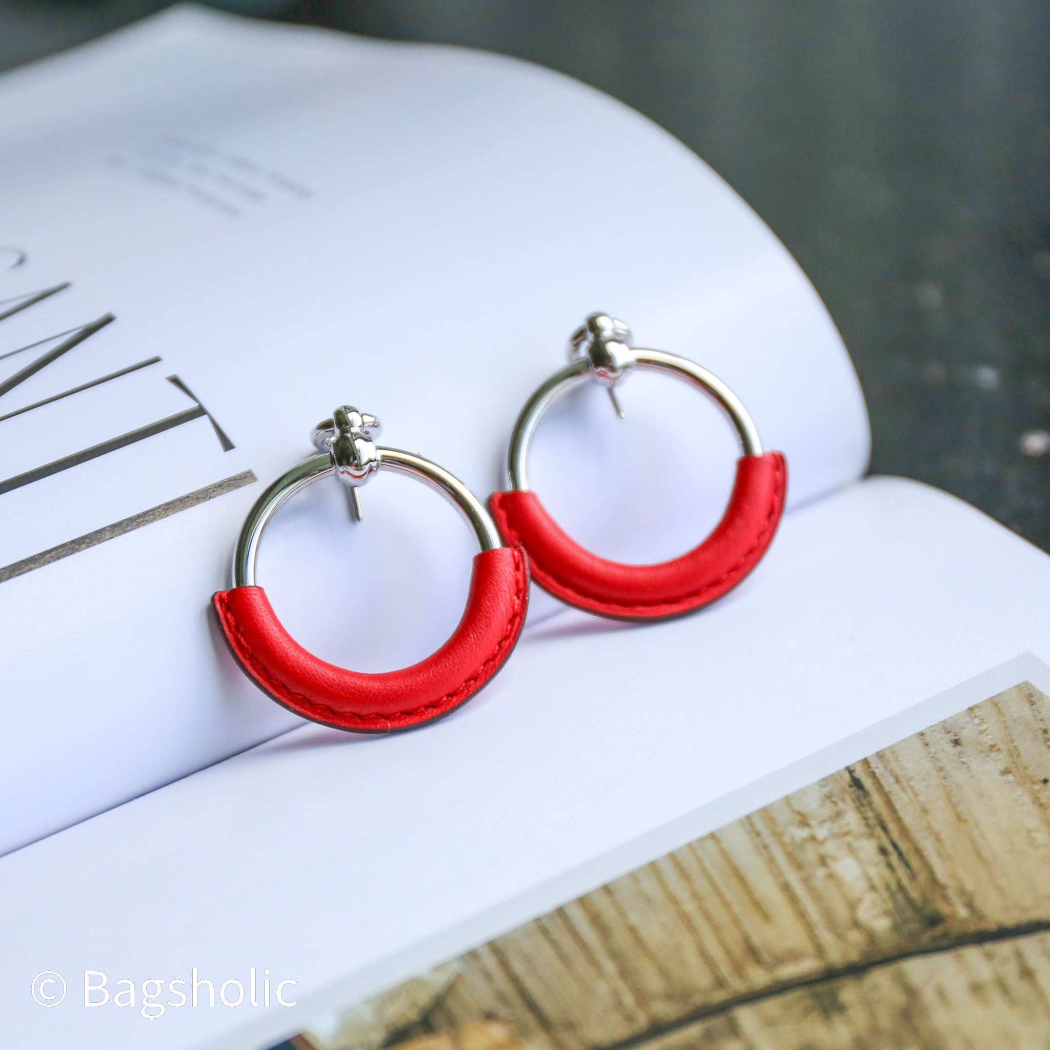 Hermès Loop earrings