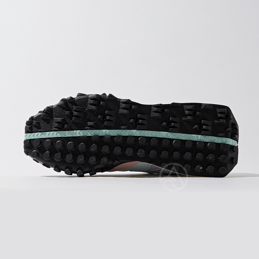 New Balance XC72 男女 粉白 復古 麂皮 慢跑 休閒鞋 UXC72TA