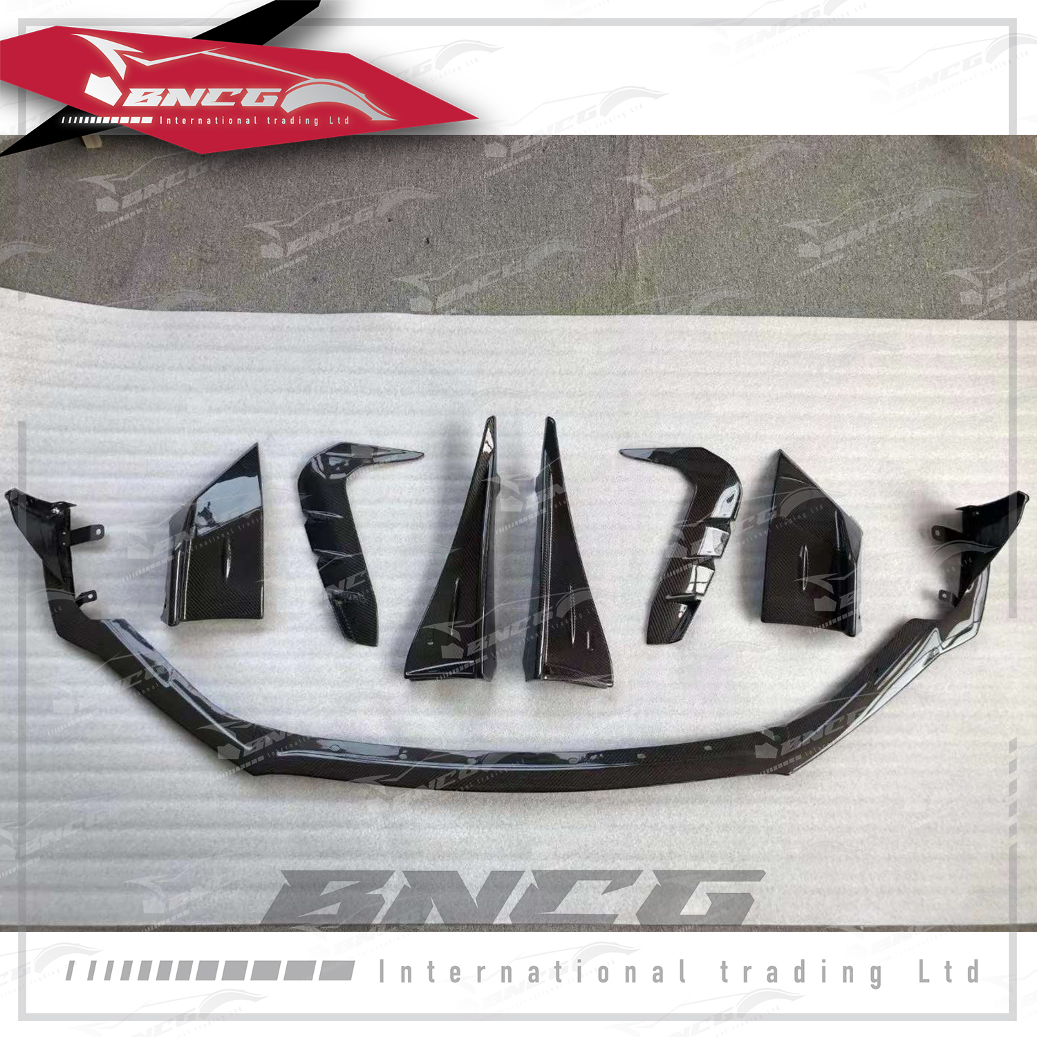 豐田 Toyota GR 86 速霸陸 Subaru BRZ 改裝 卡夢 碳纖維 外觀件 空力套件 前下巴 側裙 側風口 後包角