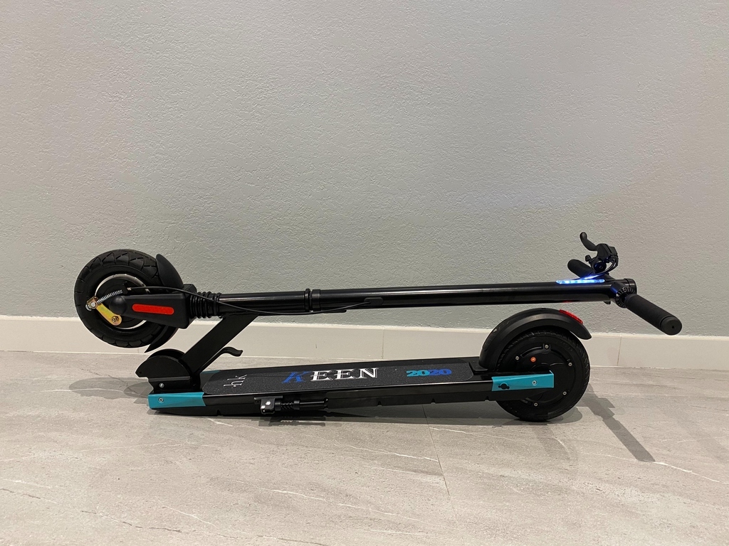 「續航王」 oneoneboy boy-plus電動滑板車│充氣前輪 超強避震│ 【香港品牌  保養6個月】「外型低調設計 踏板纖薄 唔講都唔知係電動」