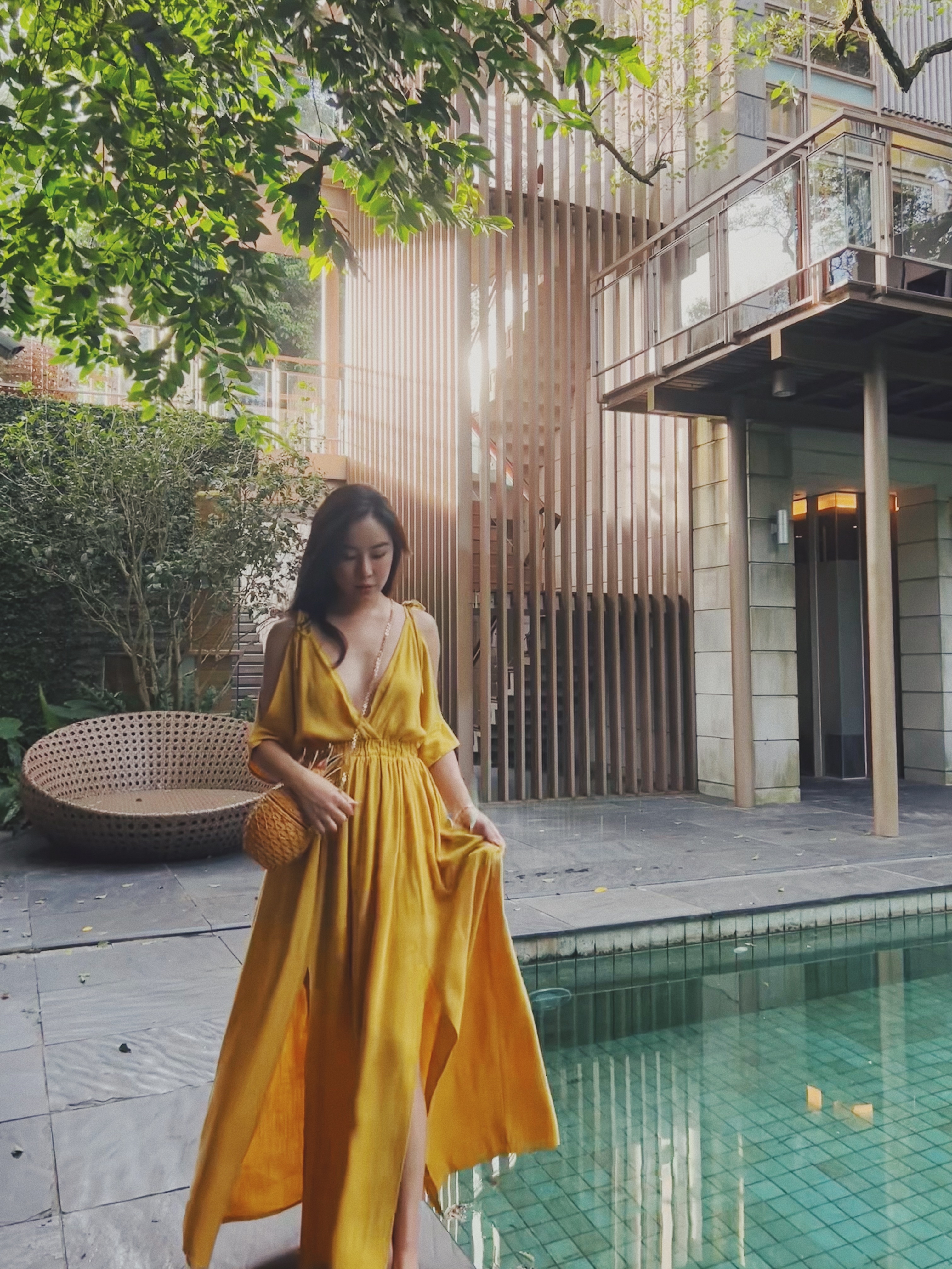 Roman 羅馬假期 棉麻綁帶露肩長洋裝