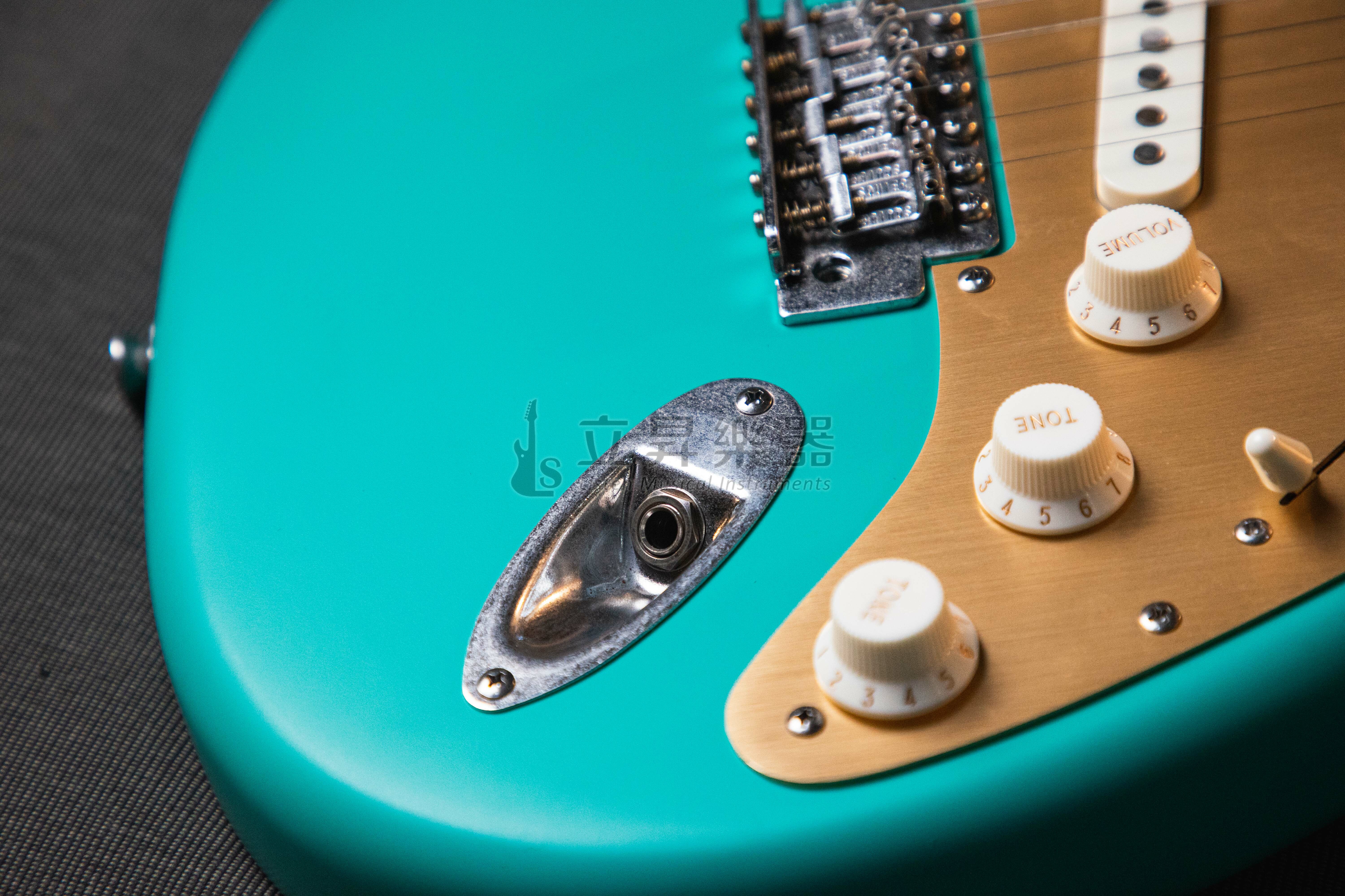 Squier 40週年限量 電吉他 40th Stratocaster MN Vintage | SSFM 霧面泡沫綠色 Squier 40週年限量 電吉他 40th Stratocaster MN Vintage | SSFM 霧面泡沫綠色 / SSNB 音速藍色 第 4 張圖片｜三峽吉他 / Bass