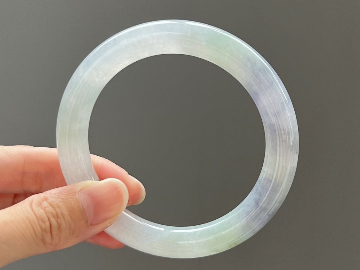 正冰種春帶彩圓條鐲