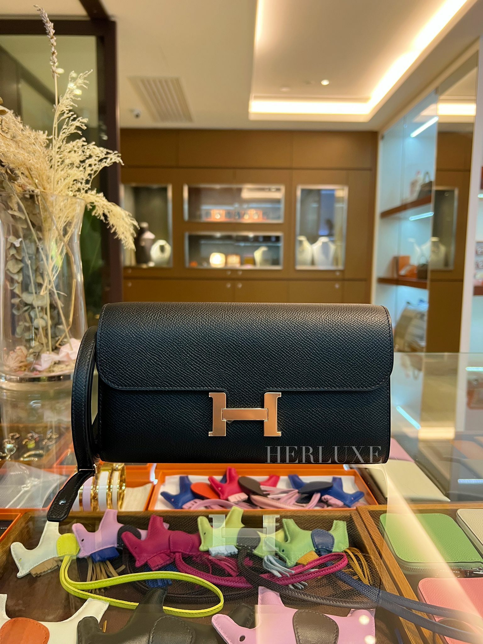 Constance to go 89 noir cd epsom W