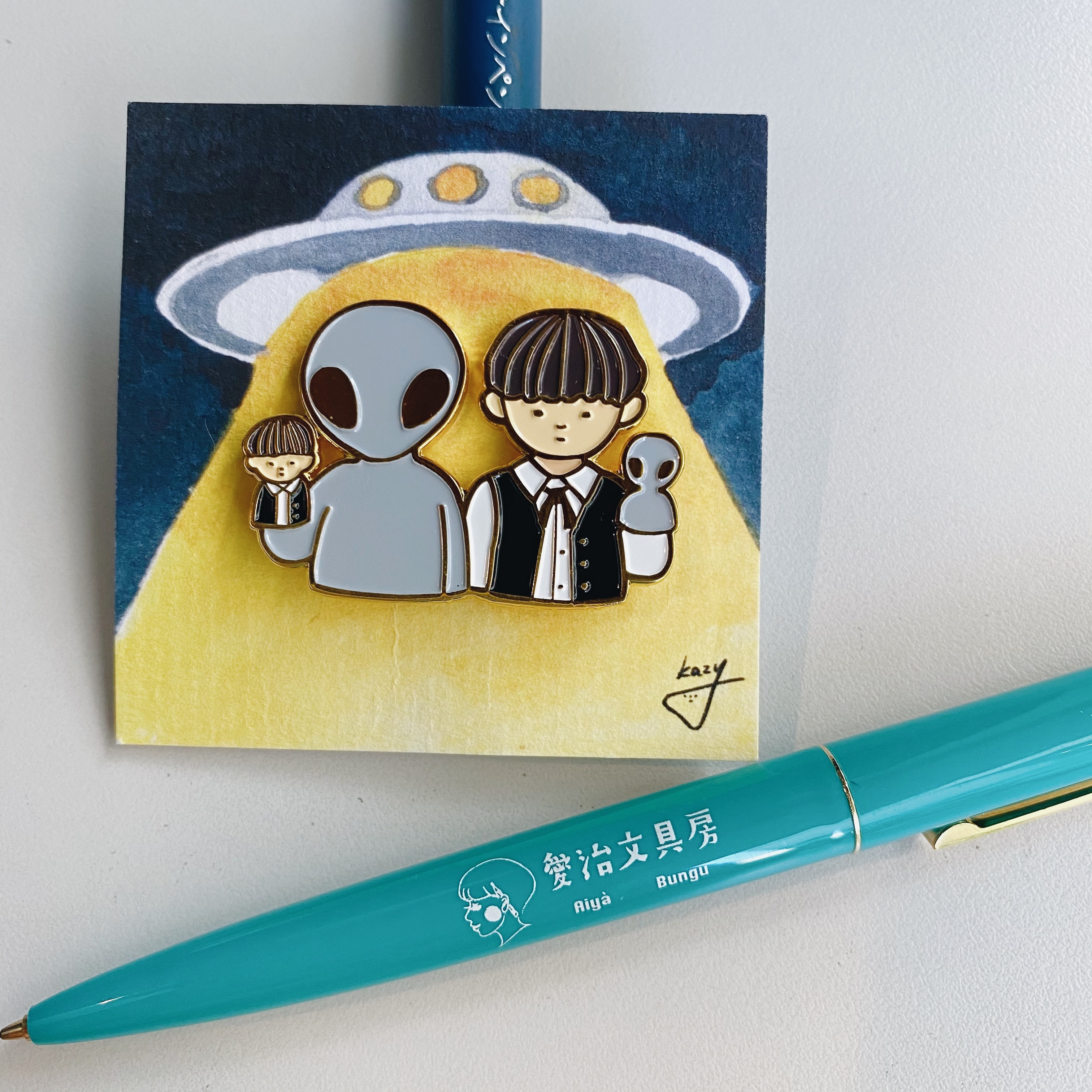 外星人與男孩 金屬別針/胸章｜kazy chan