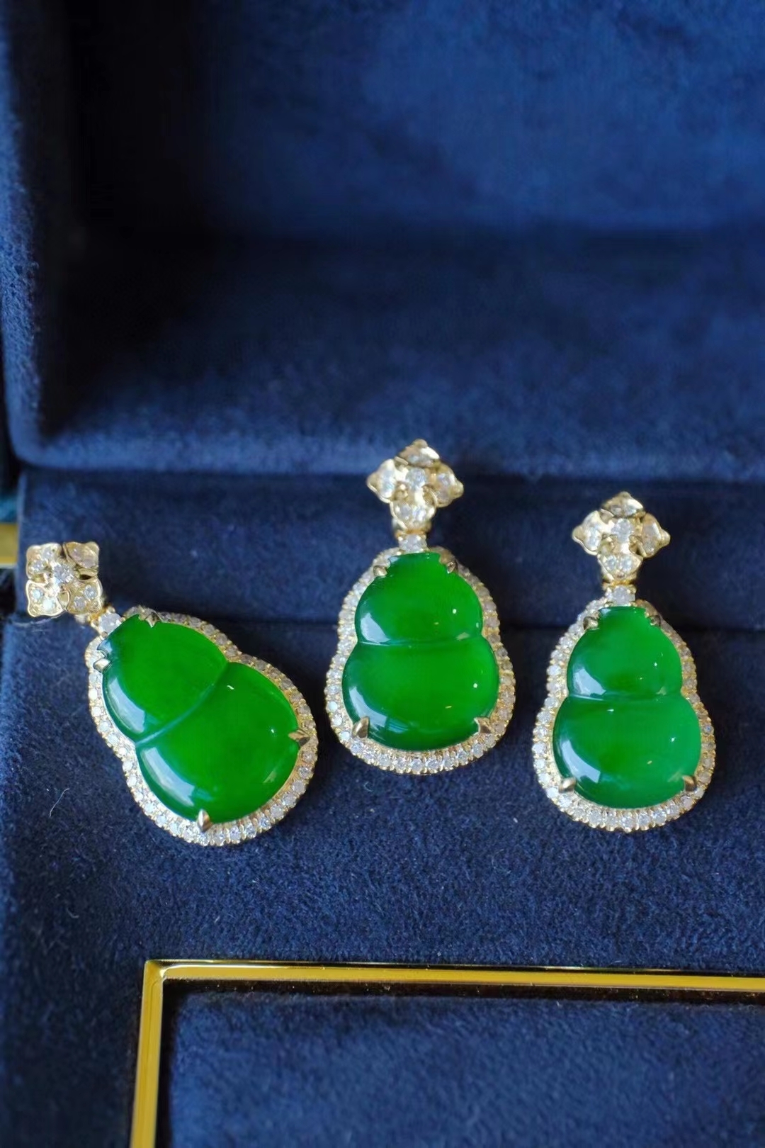 827823 濃陽綠葫蘆吊墜