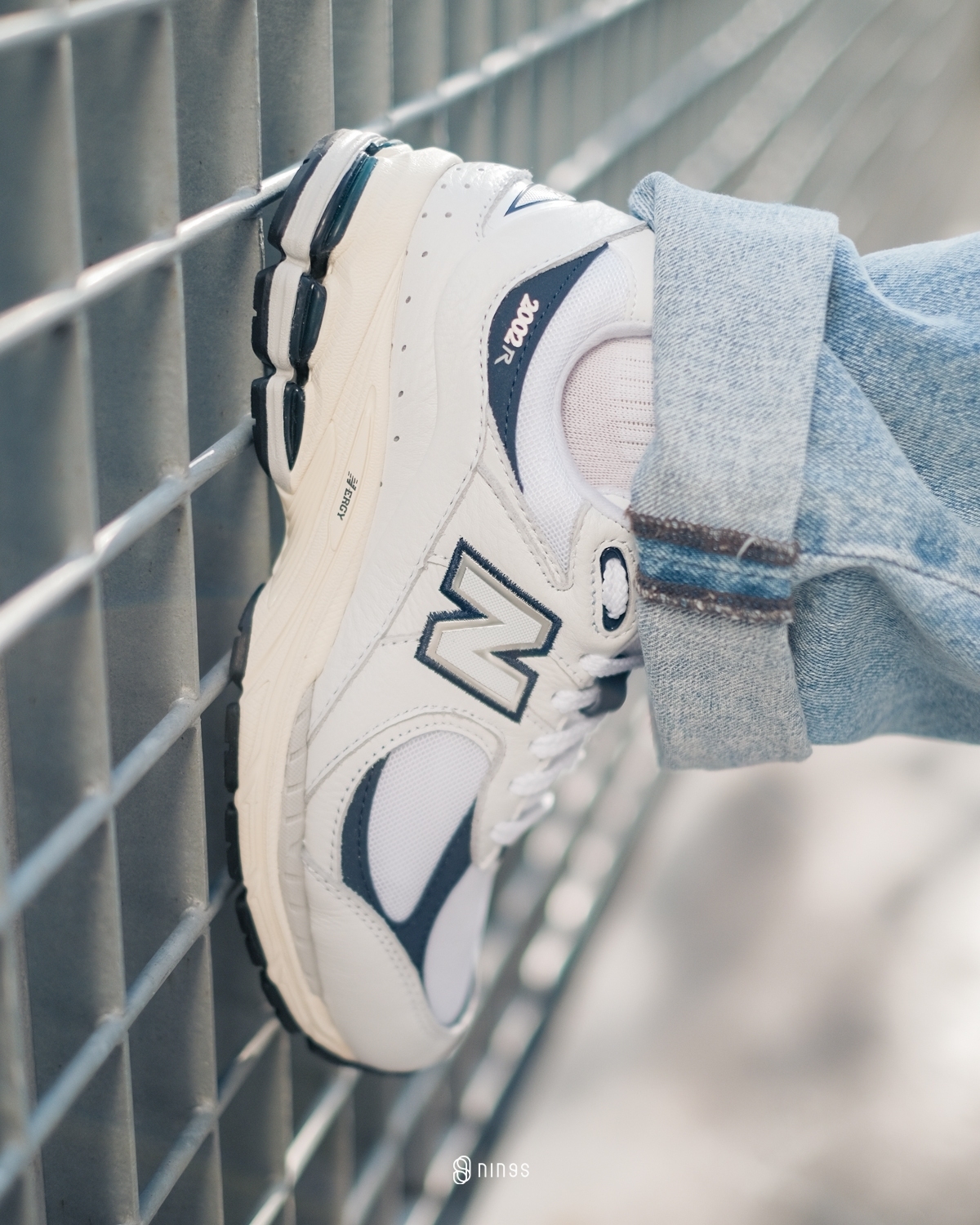 New Balance M2002RHQ 24センチ 白 靴 スニーカー knobel.dental