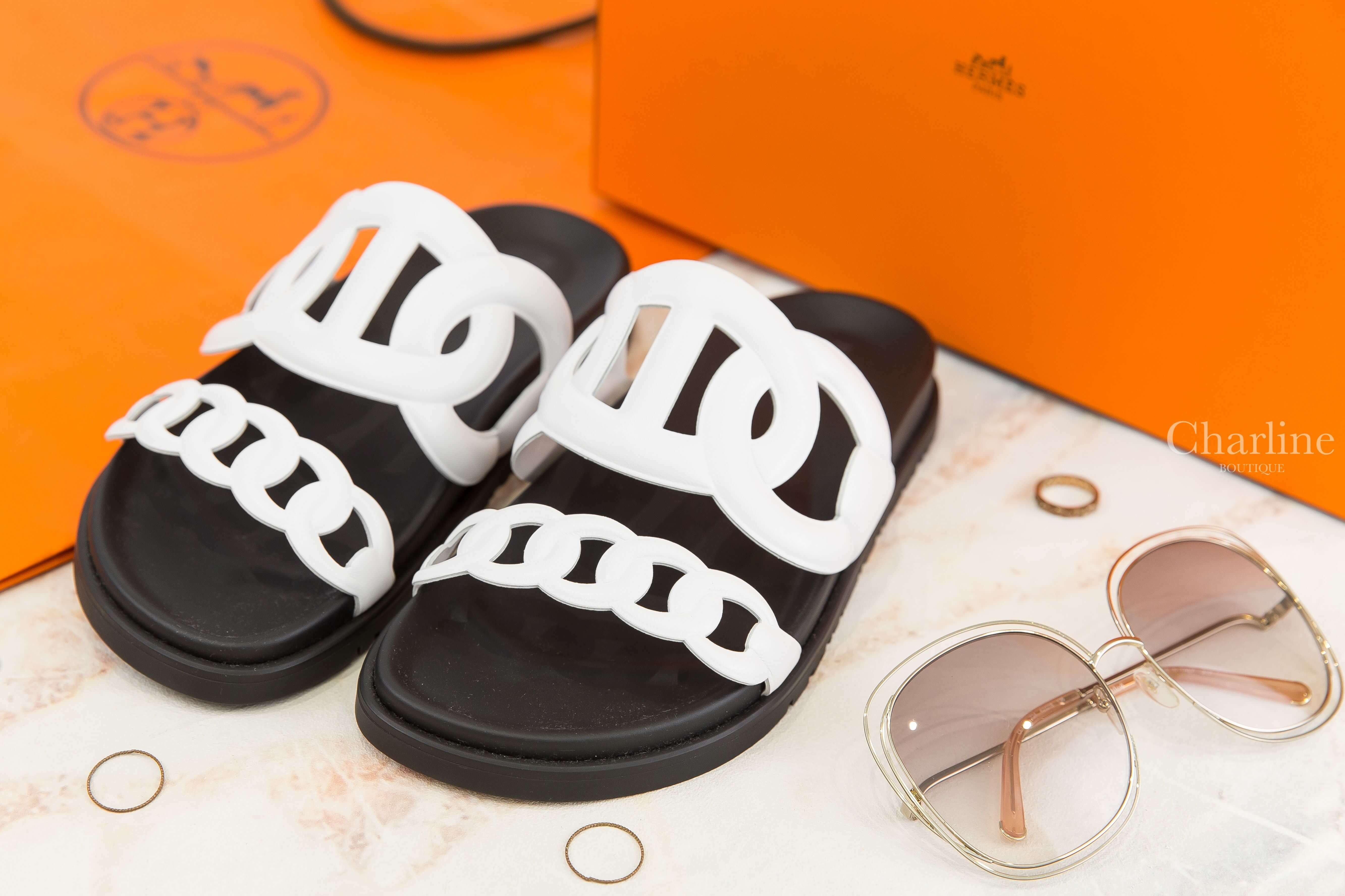 Hermès Extra Sandal 白色θ黑底牛皮平底拖鞋-Charline Boutique 精品代購