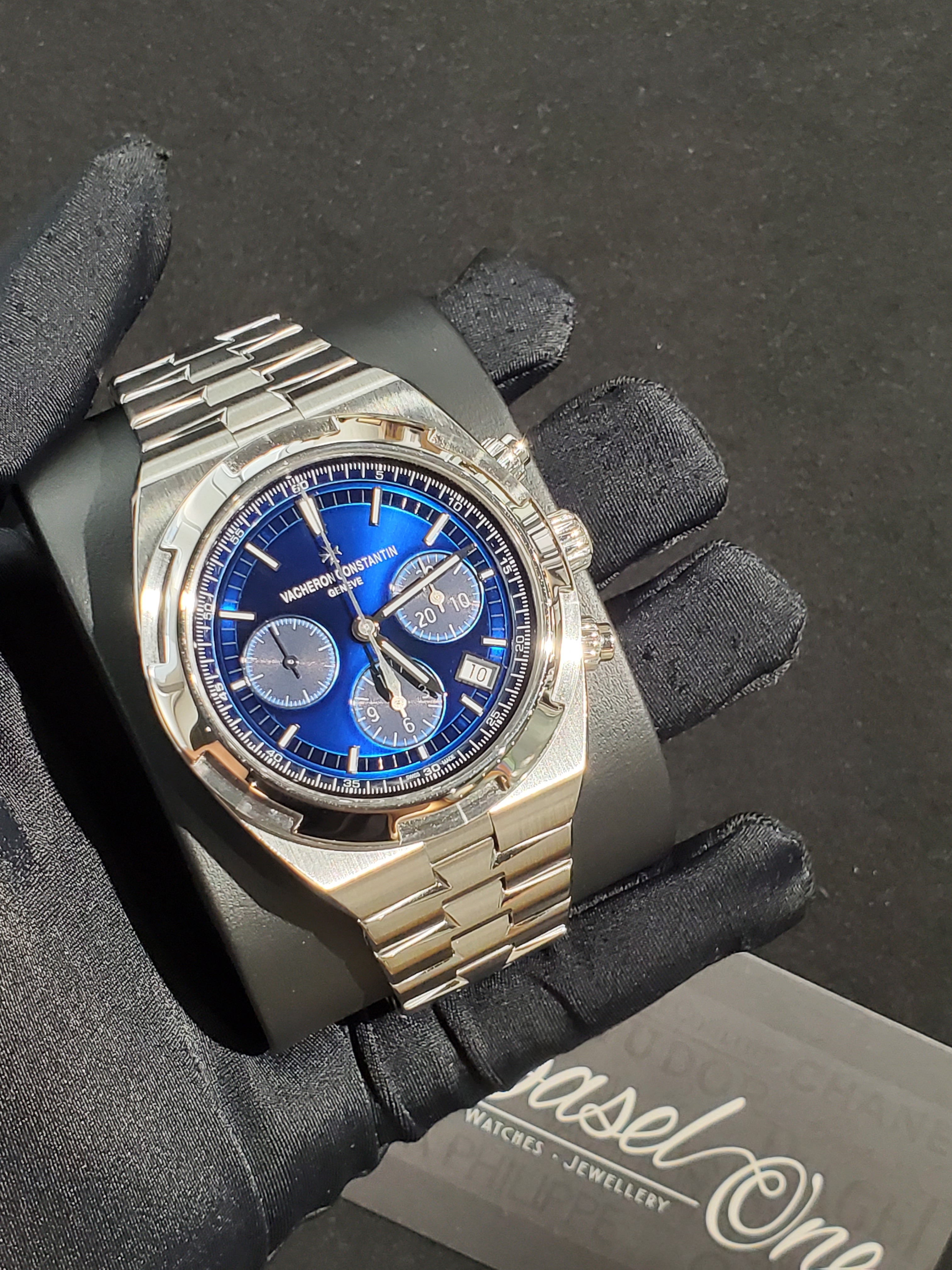 5500V 110A VACHERON CONSTANTIN BLUE DIAL STEEL