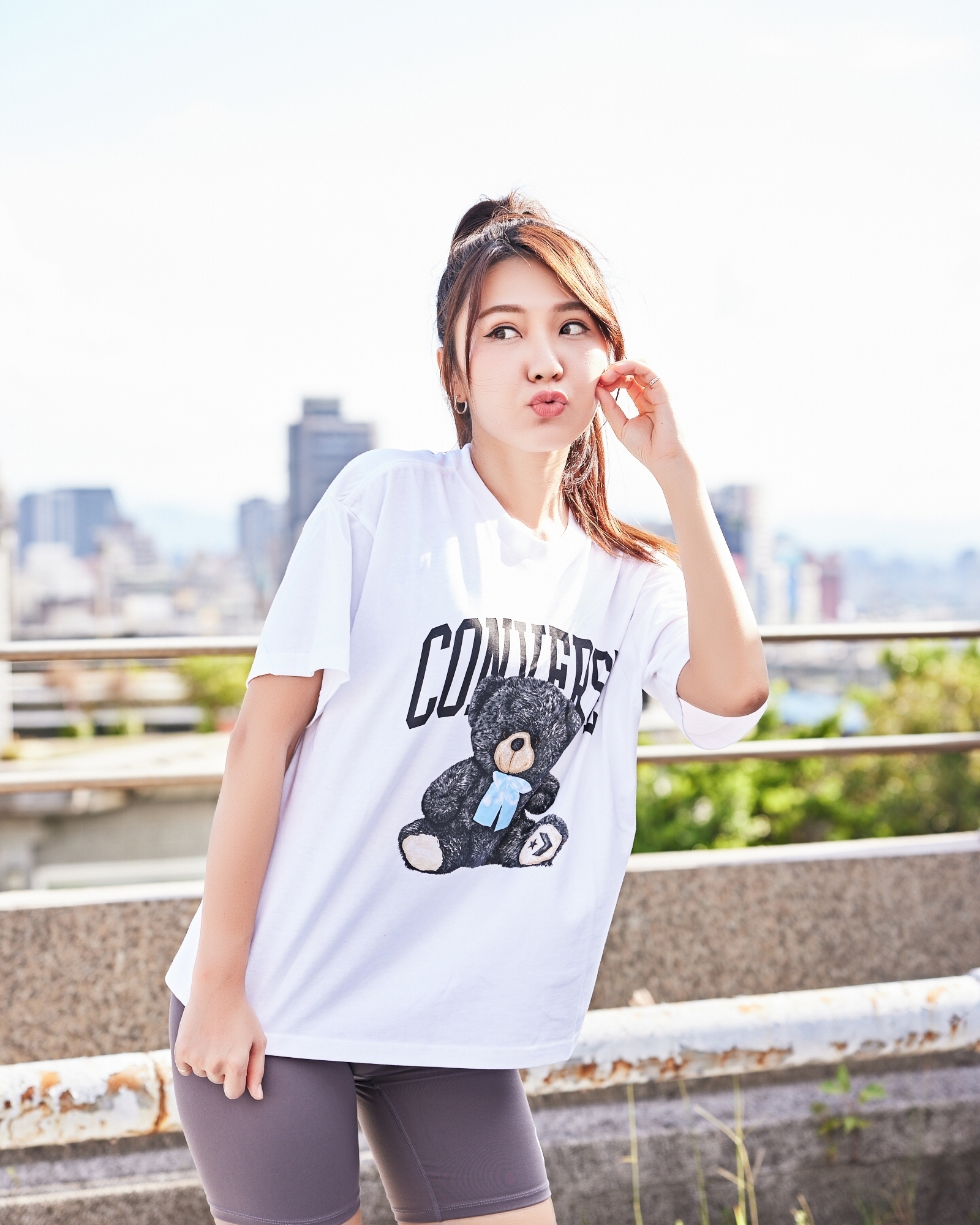 **特價商品售出不退換**女款 CONVERSE OVERSIZED TEDDY BEAR TEE 白色 綠色 泰迪熊 玩偶 印花 寬鬆版 短T【10023881-A01】