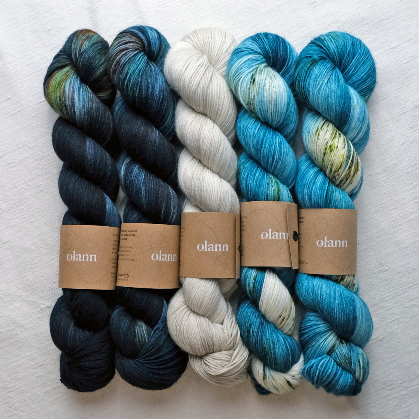 Twist & Turns 神秘團織 -手染線配色包 8