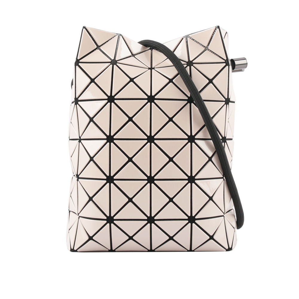 【ISSEY MIYAKE三宅一生】BAO BAO WRING 亮面抽繩水桶包(杏粉色)