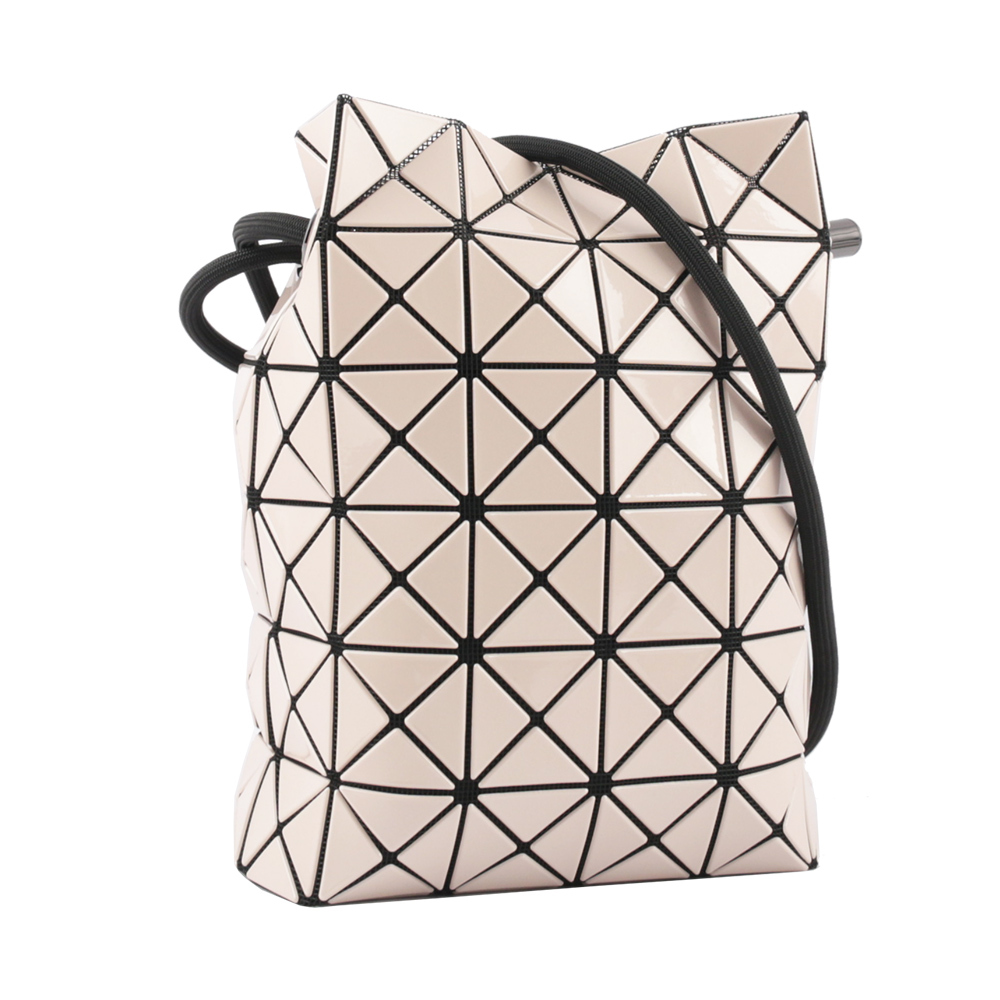 【ISSEY MIYAKE三宅一生】BAO BAO WRING 亮面抽繩水桶包(杏粉色)