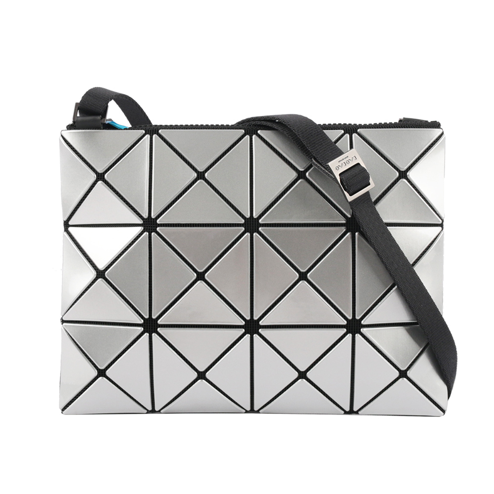 【ISSEY MIYAKE三宅一生】BAO BAO LUCENT 3X4 亮面斜背包(銀色)