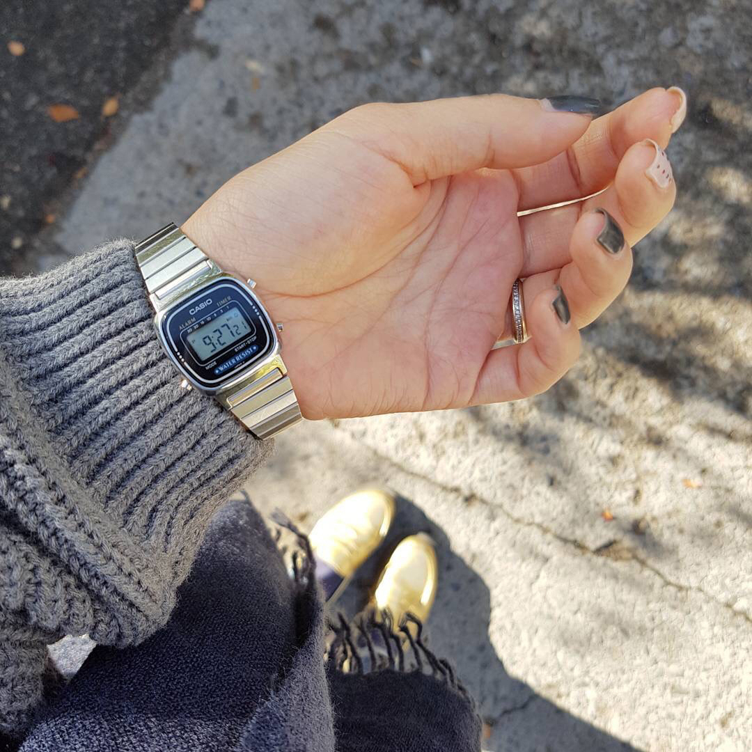 Casio LA670WA-2 Ladies Blue Digital Vintage Watch