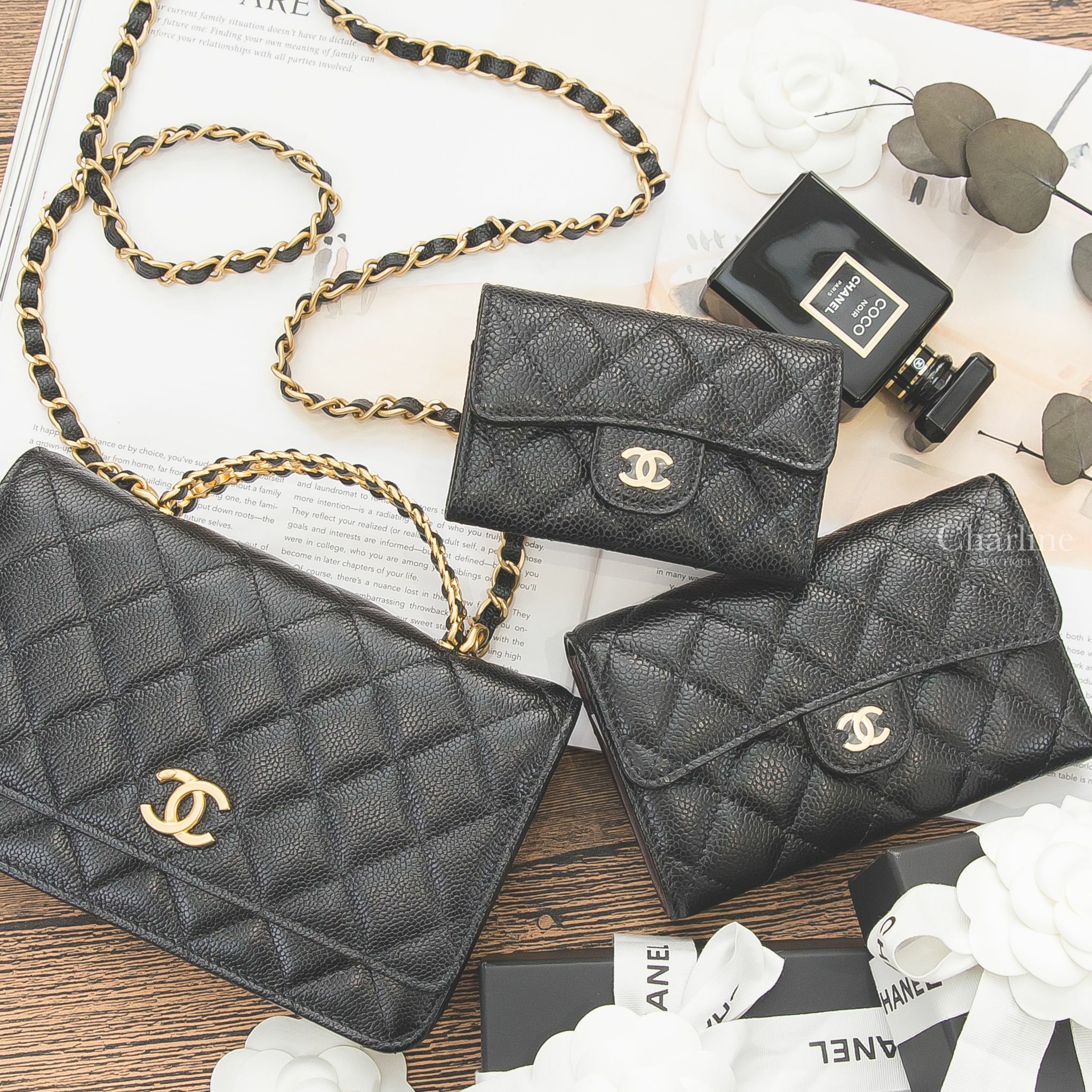 Chanel Wallet 黑色銀CC荔枝菱格紋前釦式中夾,Chanel Card Holder 黑色金CC荔枝菱格紋零錢夾,Chanel WOC 黑色金CC金鍊簍空字母提把牛皮菱格紋手提肩背包-Charline Boutique 精品代購