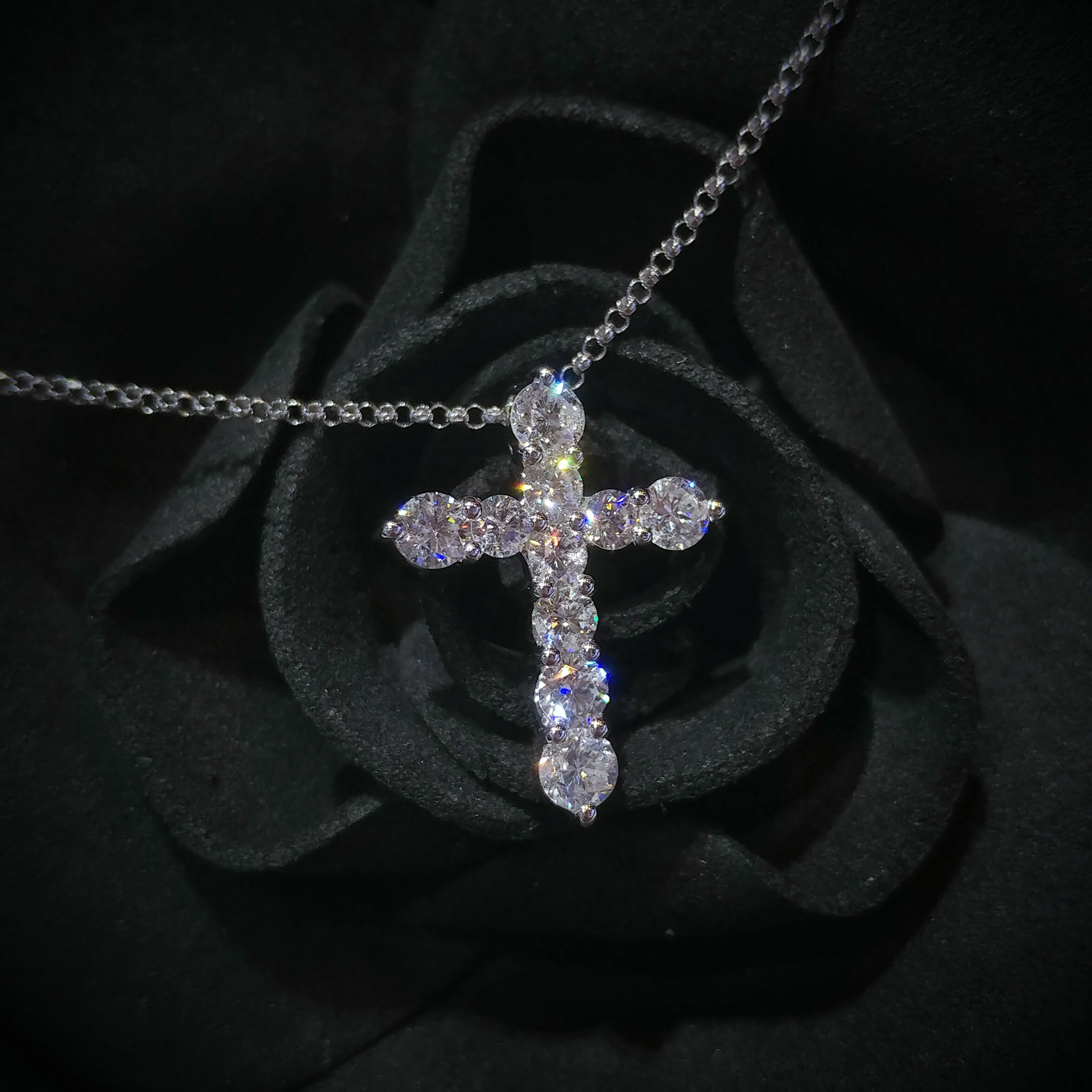 全新18K白金95份鑽石十字架吊墜