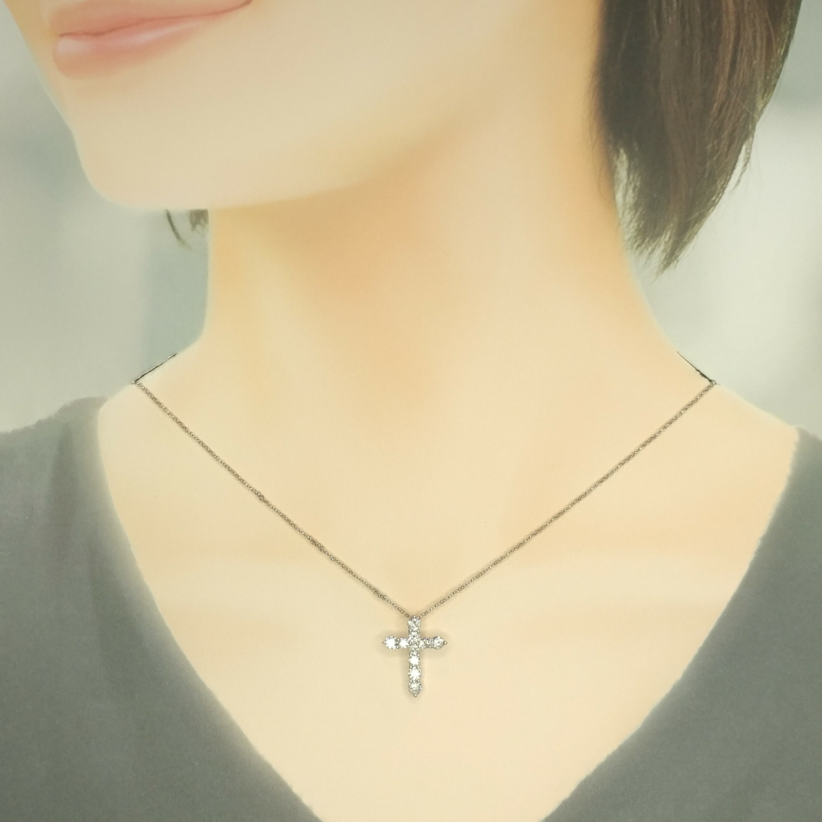 全新18K白金95份鑽石十字架吊墜