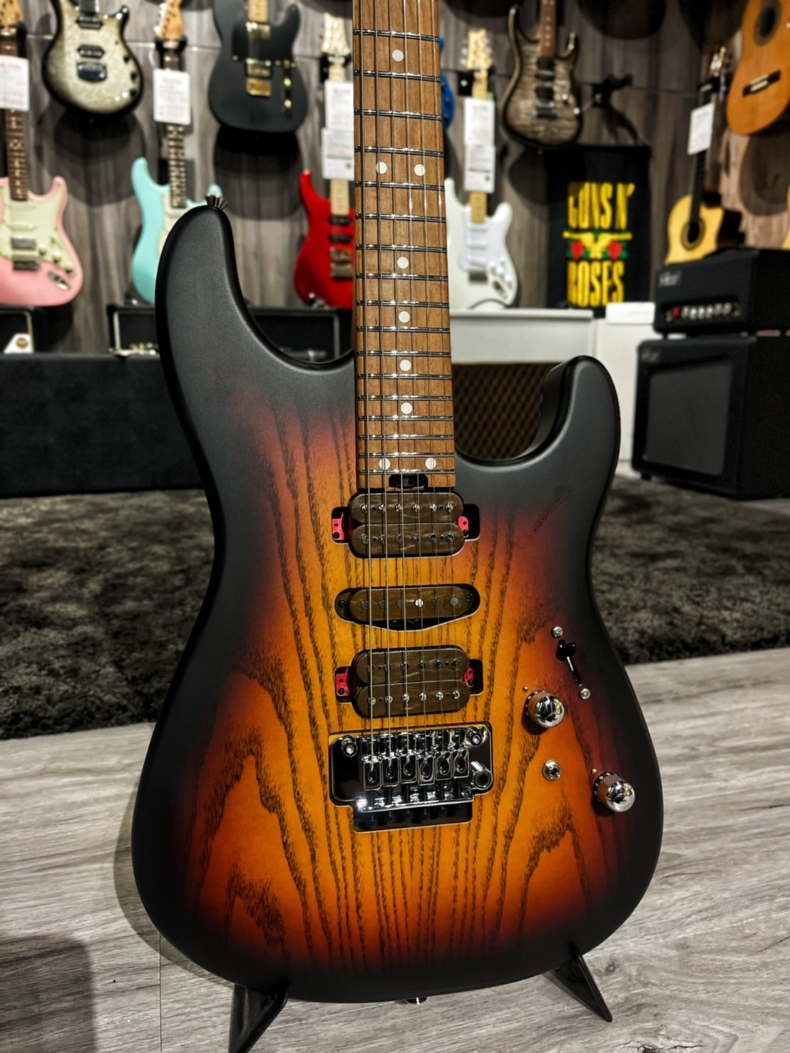 Charvel Guthrie Govan Signature MJ San Dimas SD24 CM Guitar, Caramelized Maple Fingerboard, Three-Tone Sunburst