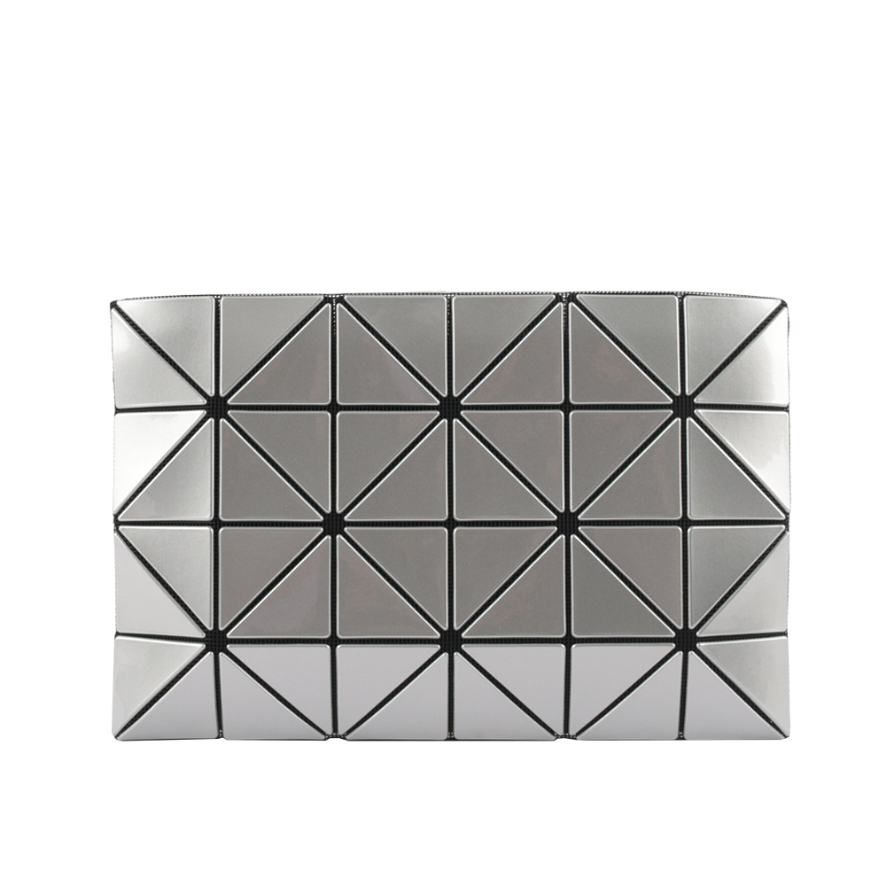 【ISSEY MIYAKE三宅一生】BAO BAO LUCENT 4X6 亮面萬用手拿包(銀色)