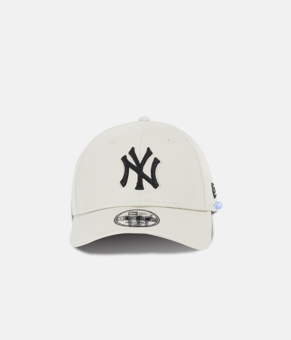 New Era 9Forty Cap NY 米白底 黑Logo棒球帽