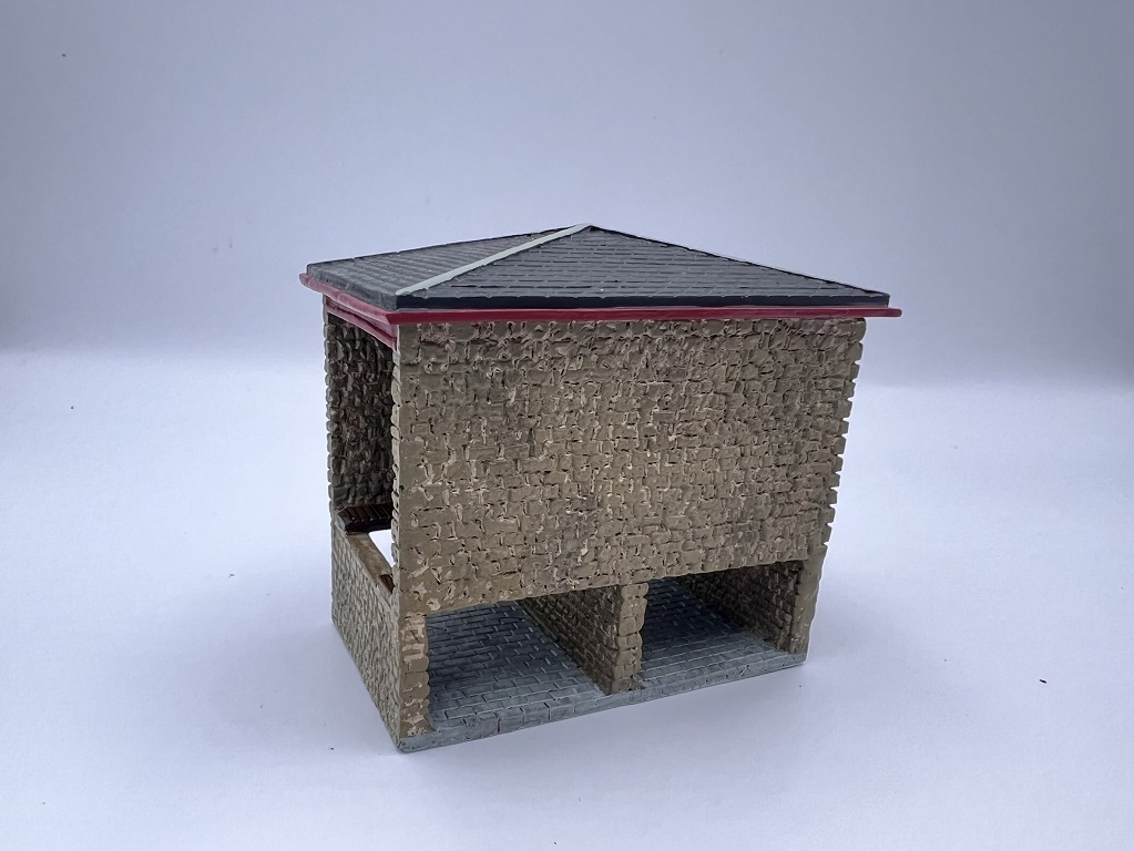 Hornby N8084 N scale Covered Coal Shed