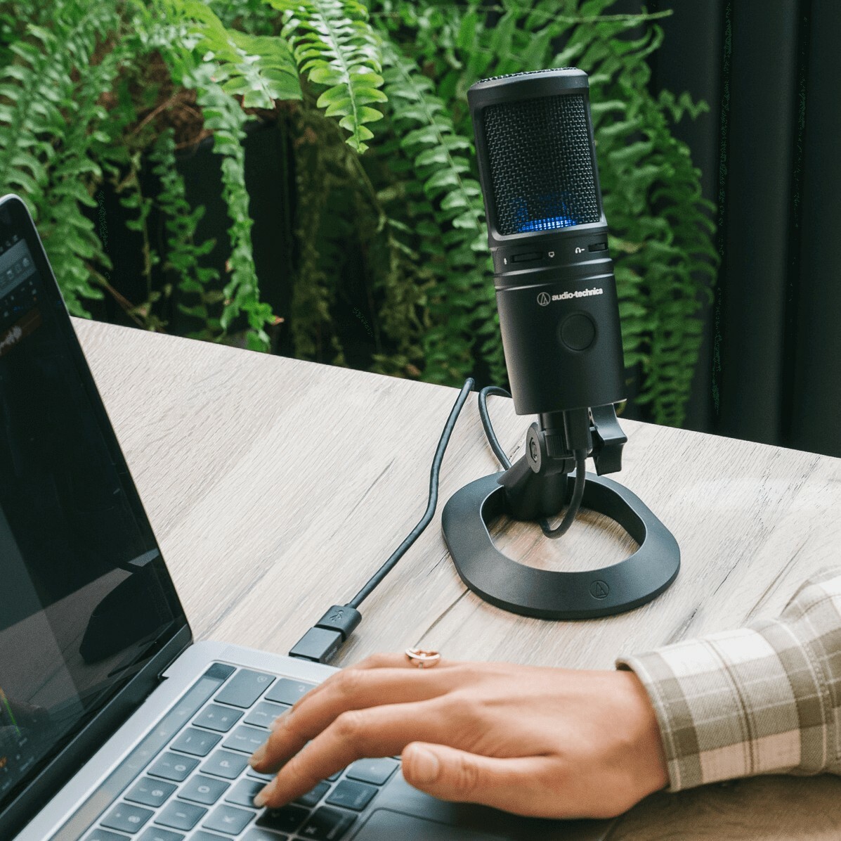 【audio-technica 鐵三角】電競直播聲創組合－USB麥克風+麥克風防震架+麥克風防噴罩