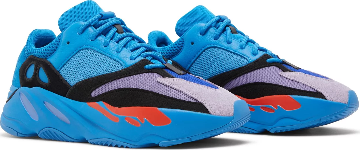 Yeezy Boost 700 'Hi-Res Blue' HP6674【預購商品】