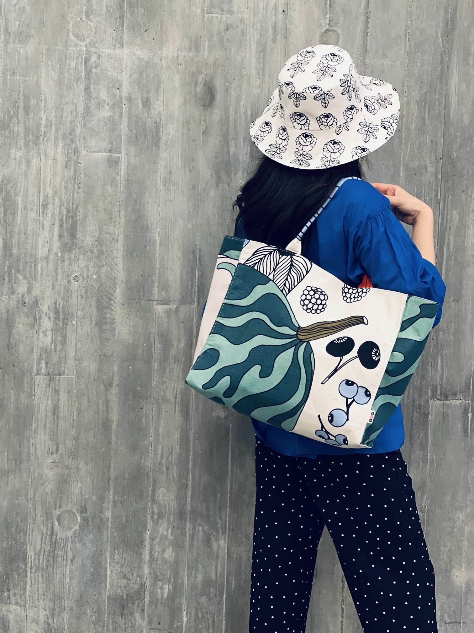 Shoulder box tote | Tarhuri linen fabric (布料ramdom剪裁)