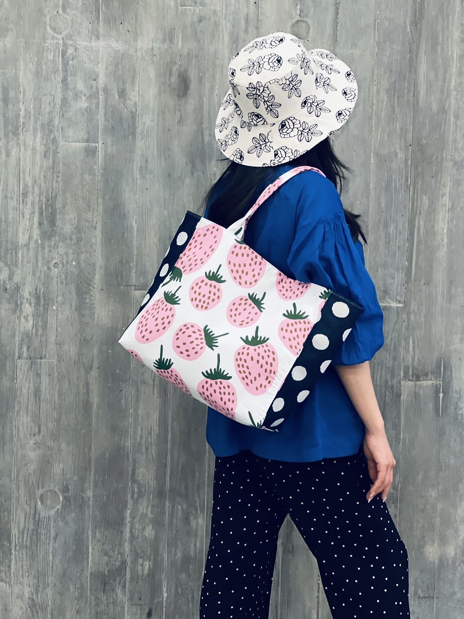 Shoulder Box bag | 粉紅士多啤梨 x 牛仔波波布