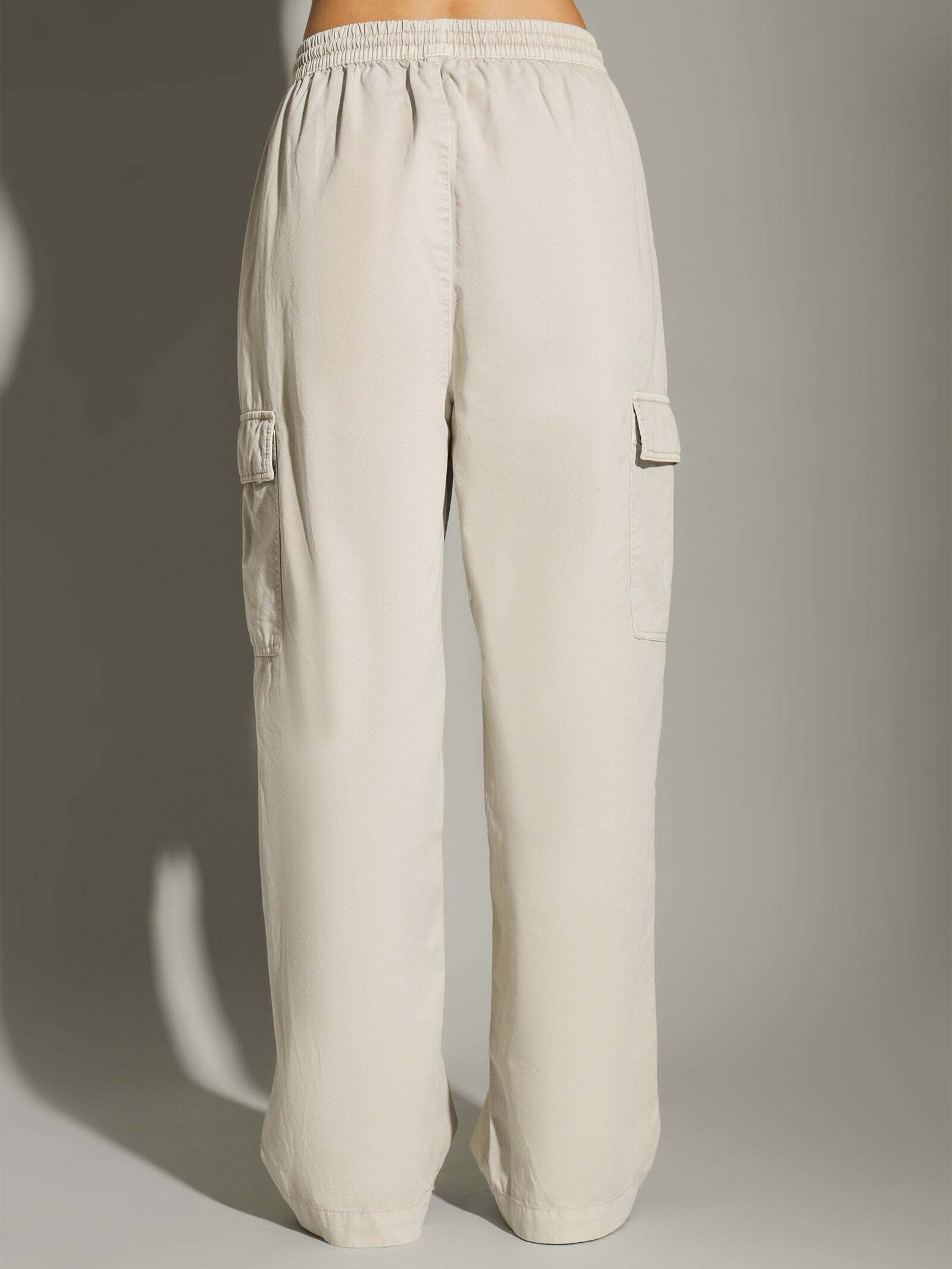 STUSSY 秋季工裝寬褲 大口袋 小LOGO刺繡 米 SEP LU