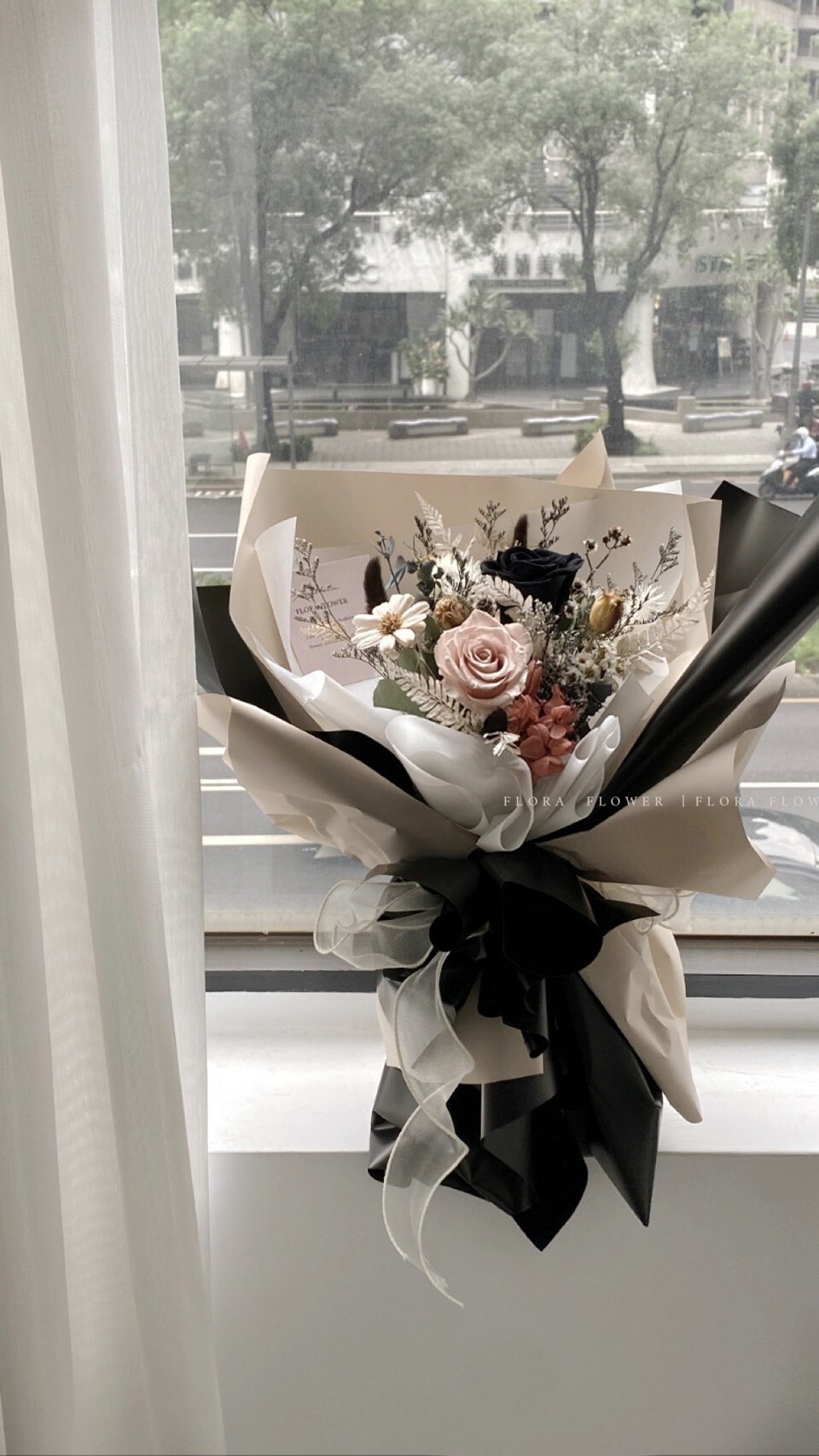 乾燥永生花束-黑磚奶茶