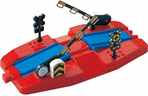 《 PLARAIL 》J-17 新平交道