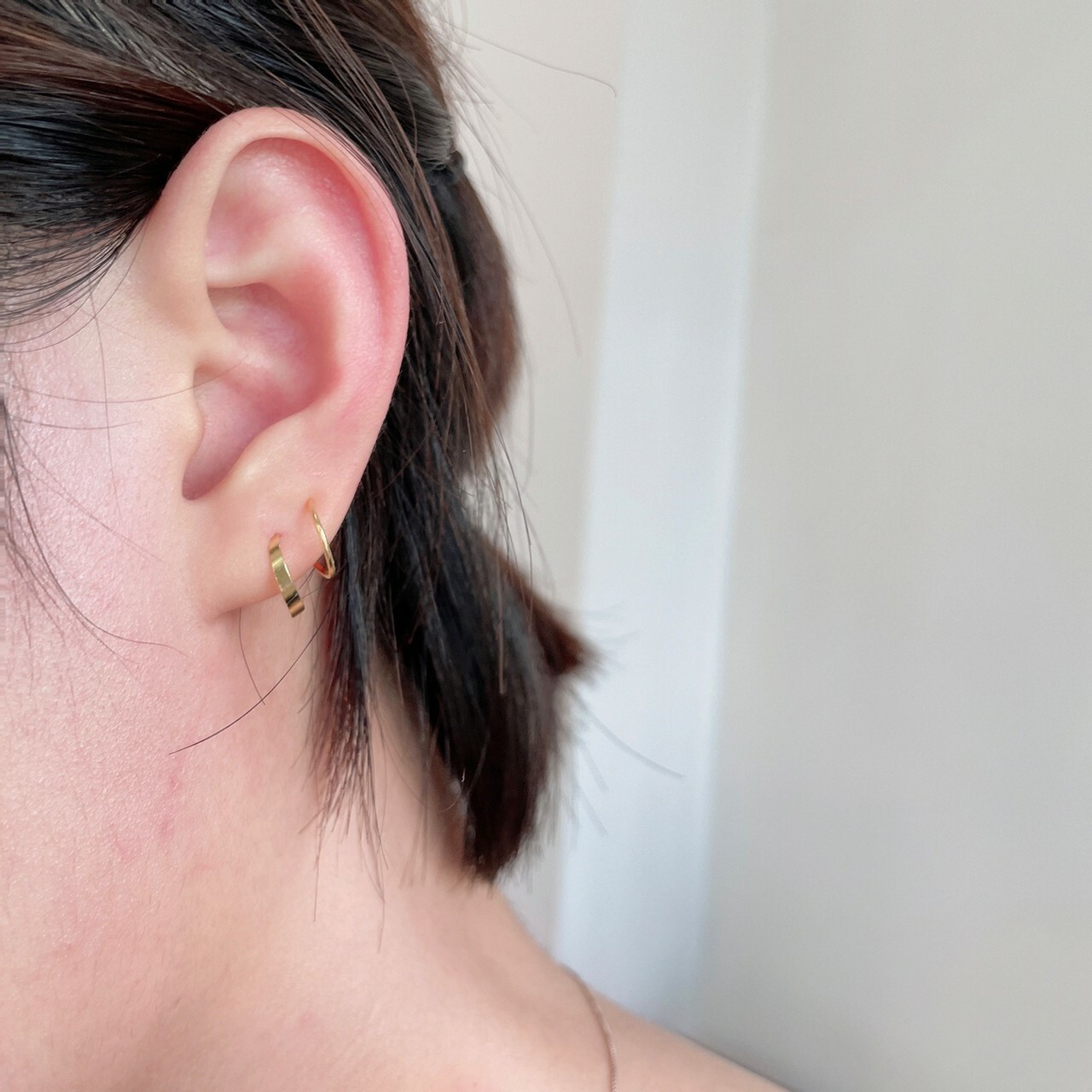 │輕奢│旋轉彩帶 • 雙圈 • 純銀耳環 • 可碰水 • 抗過敏 S925