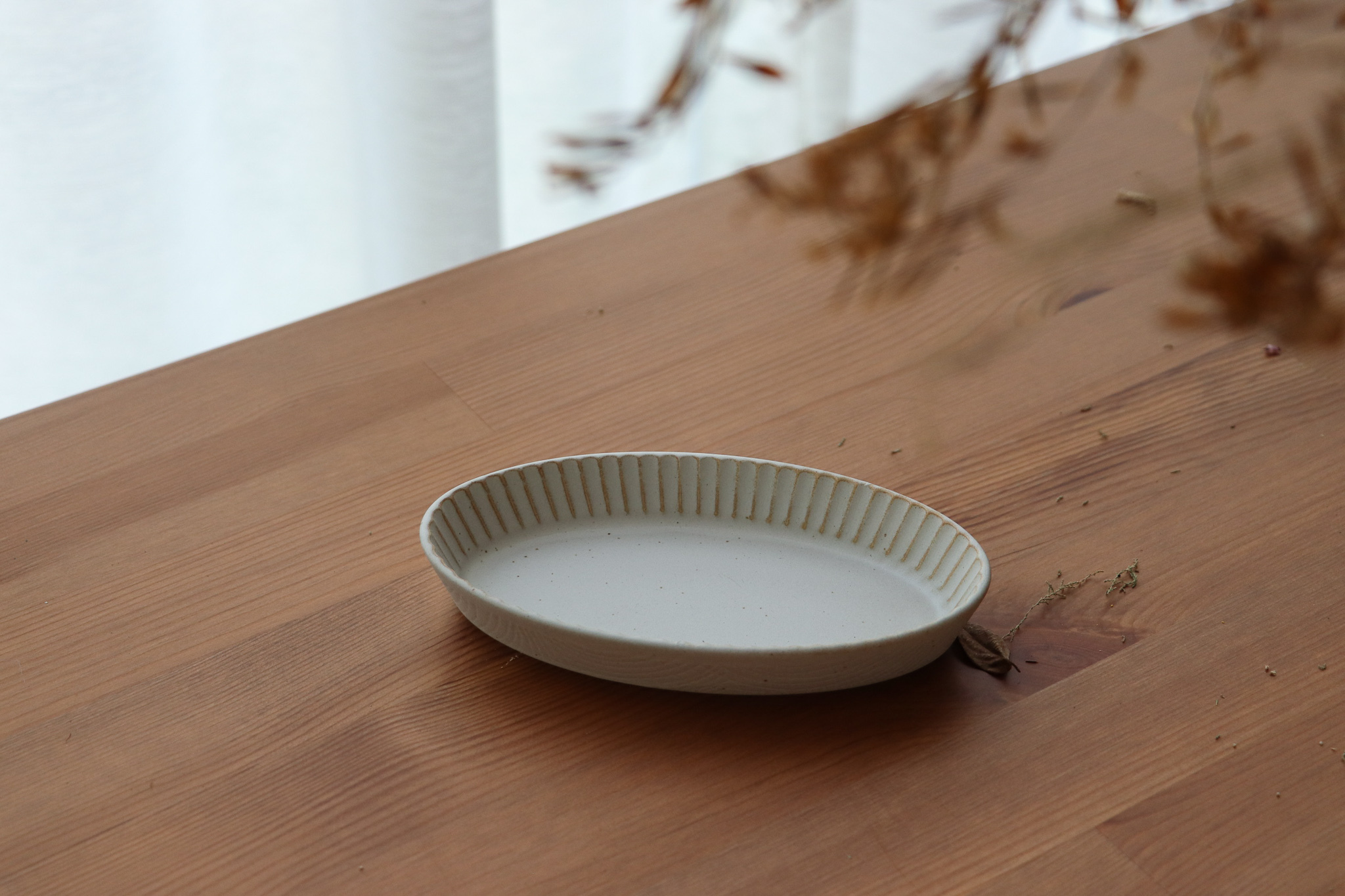 美濃燒 華蝶扇 刻紋 橢圓深皿