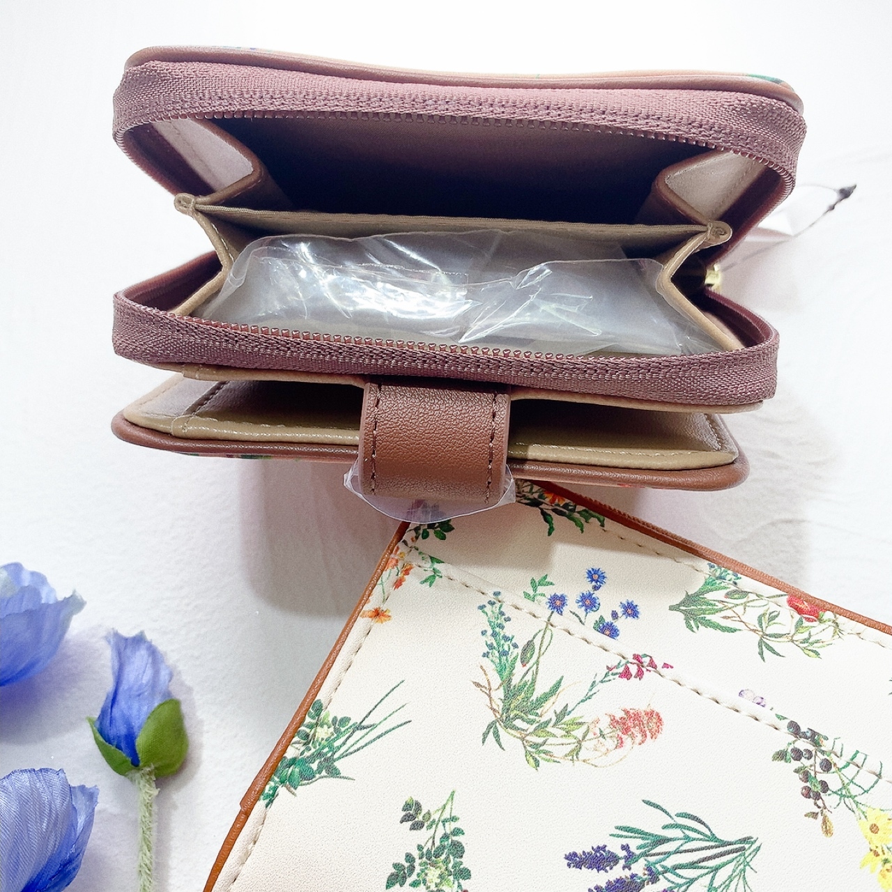 [日本] Legato Largo花卉圖案銀包