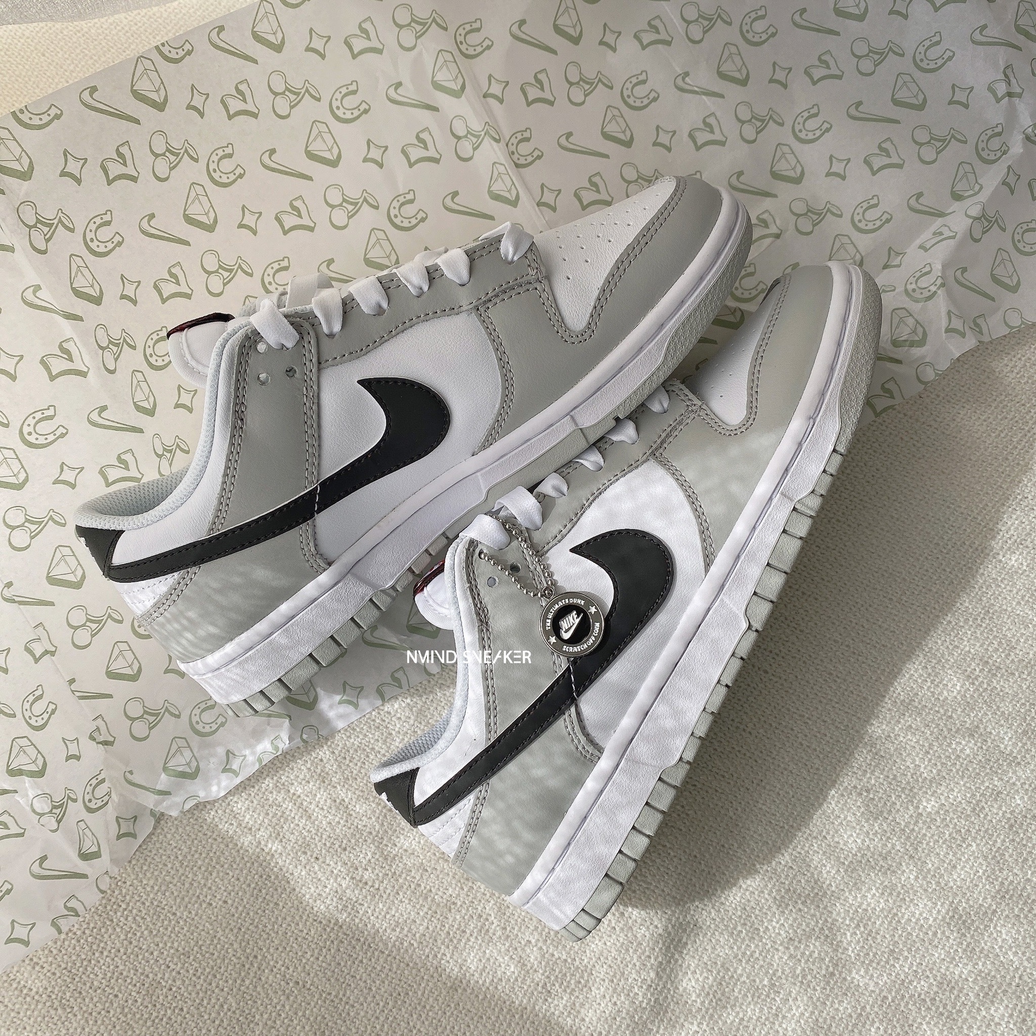 Nike Dunk Low "Scratch Off Coin" 樂透灰黑 小Dior  男鞋(DR9654-001)