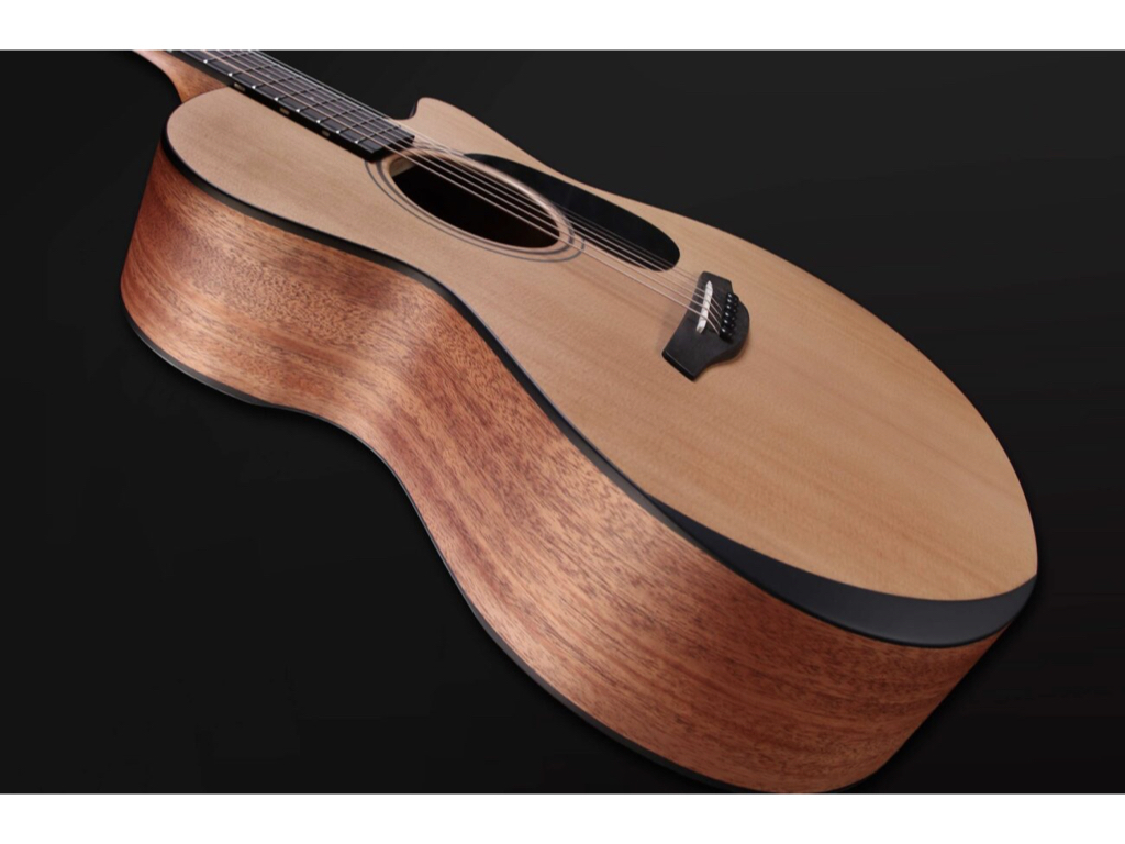 Blue Furch - Blue Deluxe Gc-CM 40吋全實木吉他 豪華版 雙Bevel 音色平均細膩 手感佳 捷克製作 第 3 張圖片｜三峽吉他 / Bass