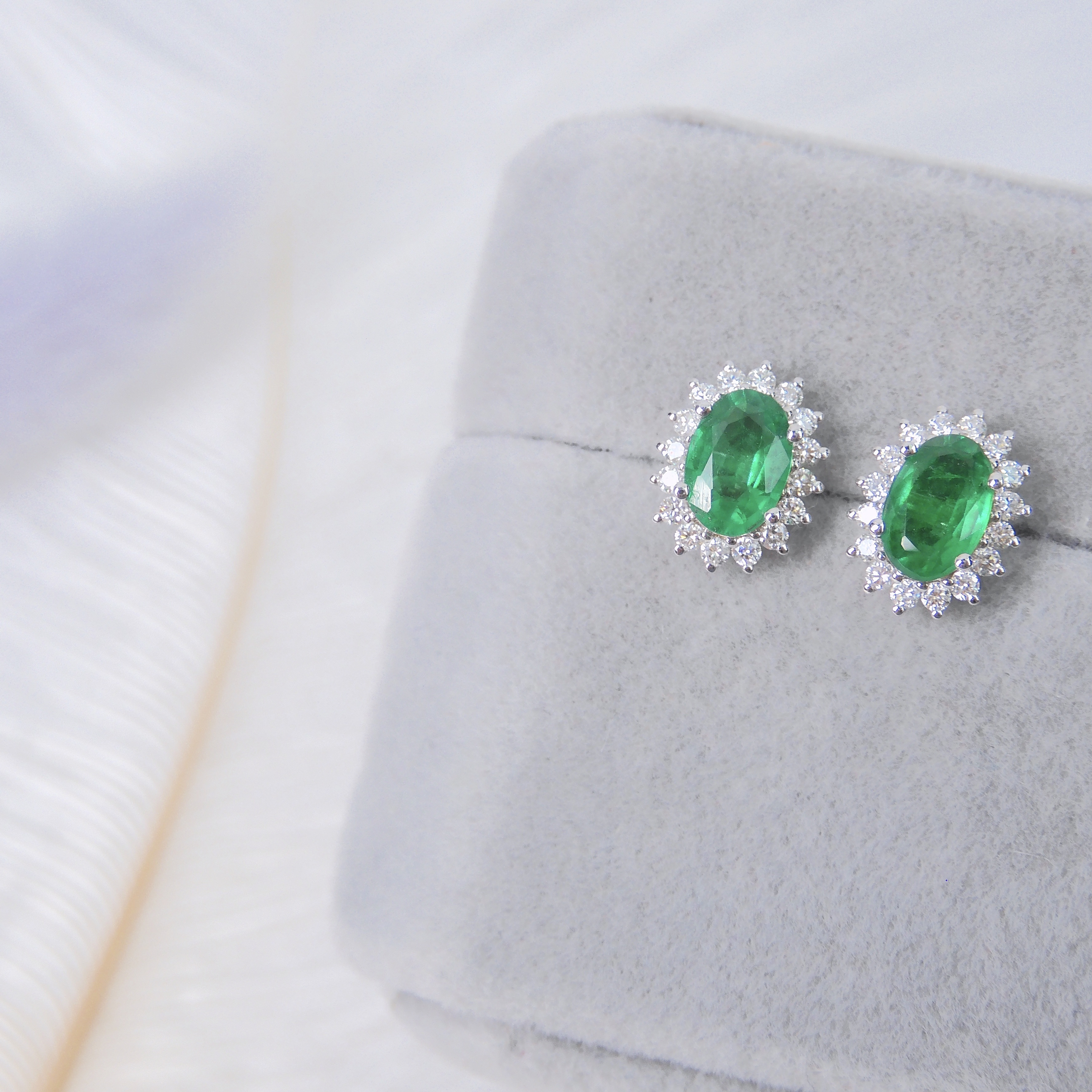 18K金 0.78ct 綠寶石耳釘