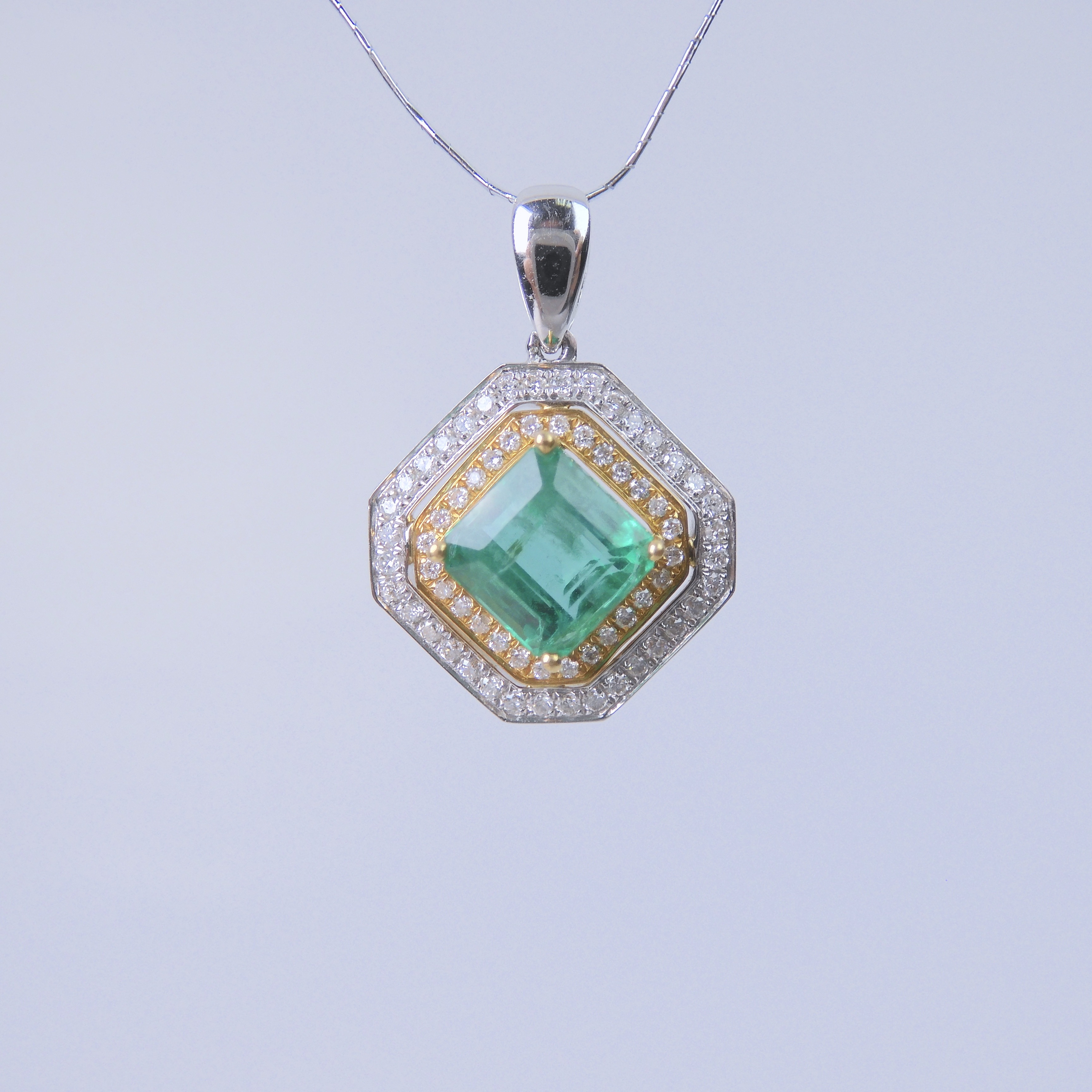 18K金 1.18ct 綠寶石吊墜 (配國際證書)