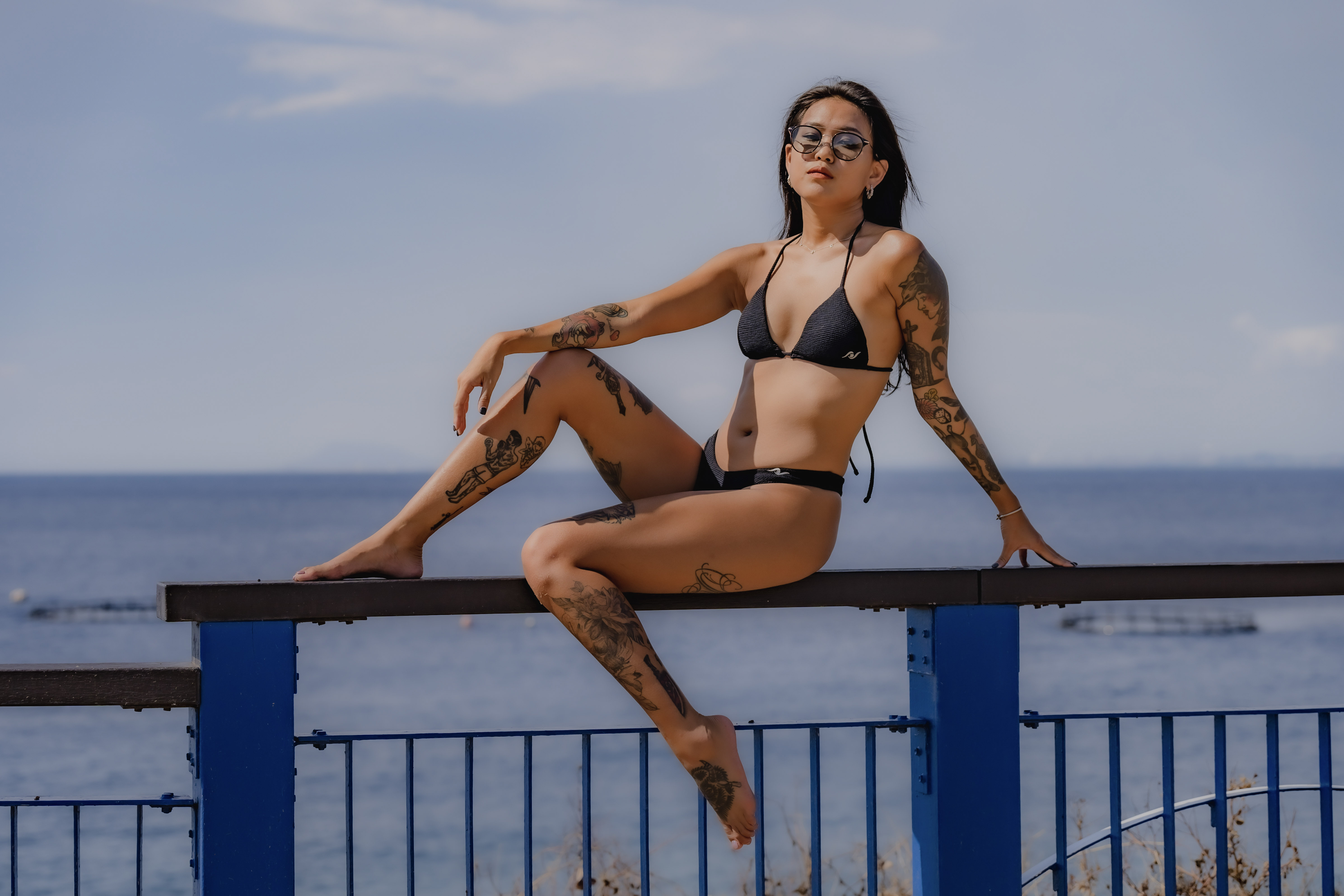 加州系列 經典三角型綁帶上衣 I 極致黑