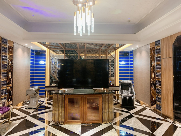 【永和】愛摩兒時尚旅館 埃及艷色客廳