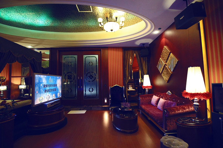 【永和】愛摩兒時尚旅館 星光燦爛客廳